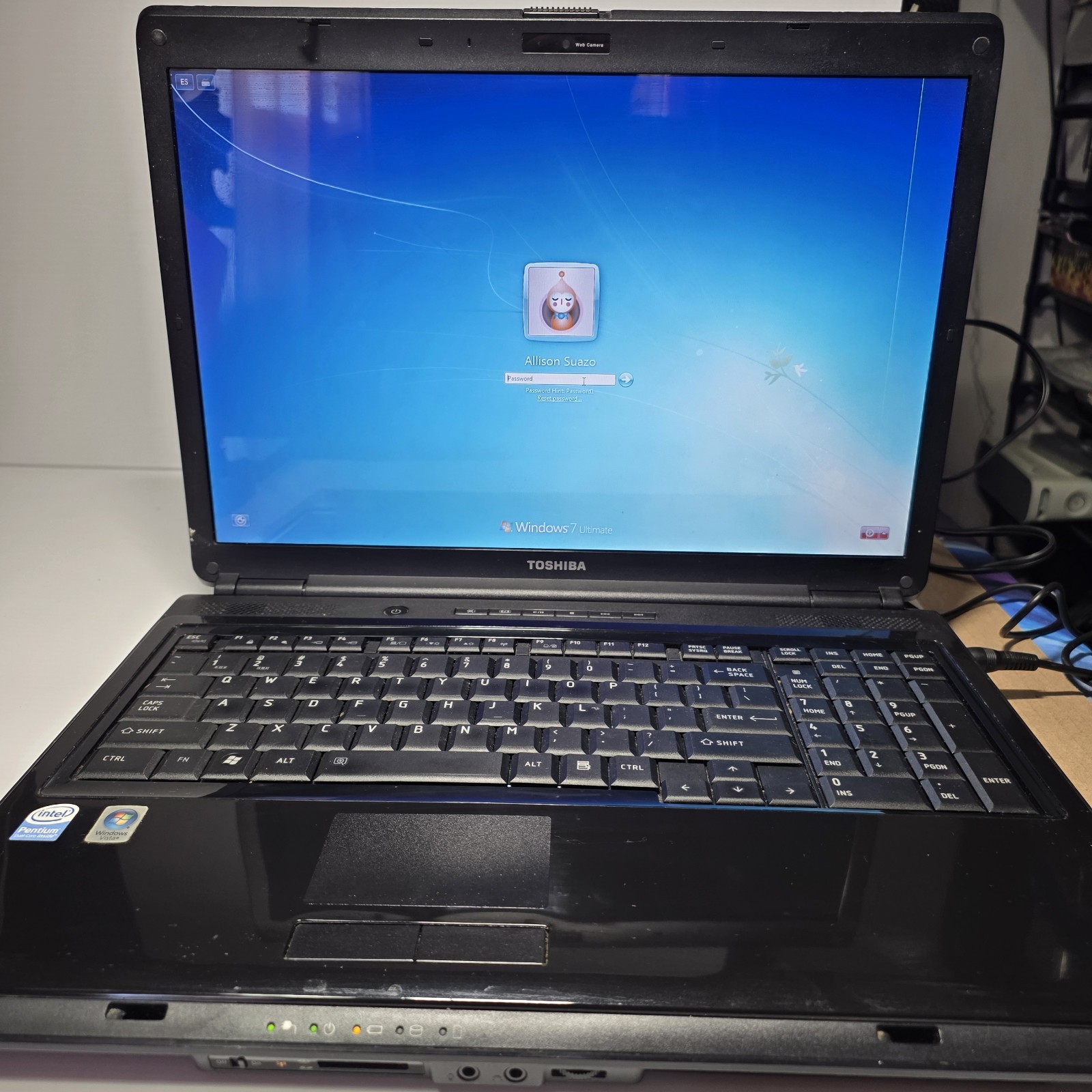 TOSHIBASatel1ite L355-S7900 Laptop
