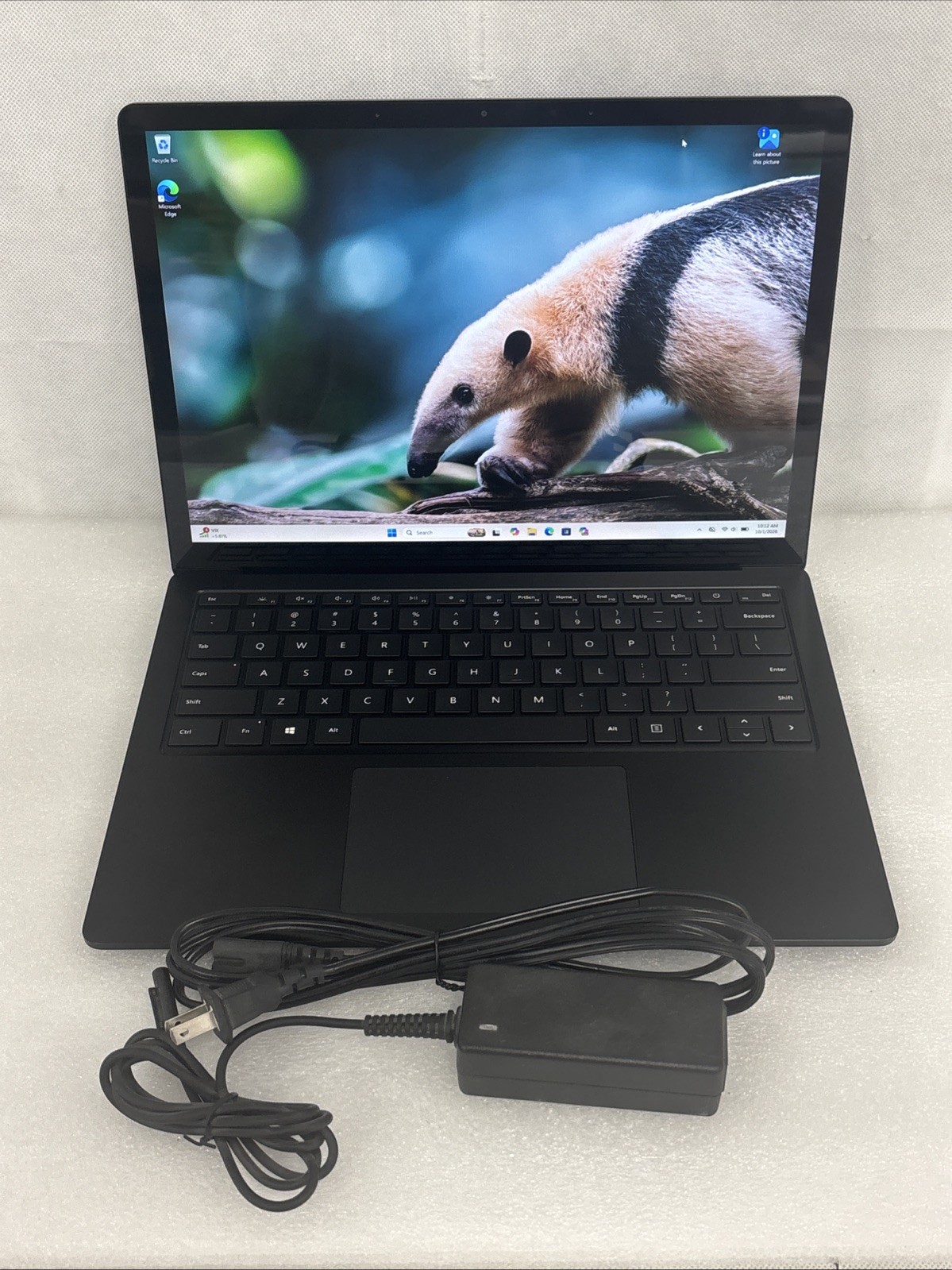 Microsoft Surface Laptop 3 13.5" (256GB, Intel i7 10th Gen., 16GB)  Matte Black