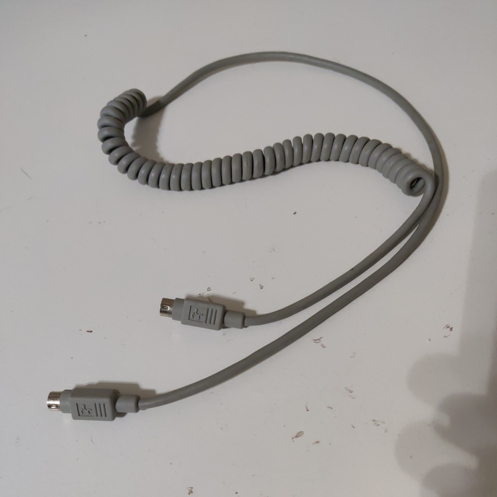 Vintage Apple Coiled Keyboard Cable 590-0361-B (4-pin) approximately 3 Foot