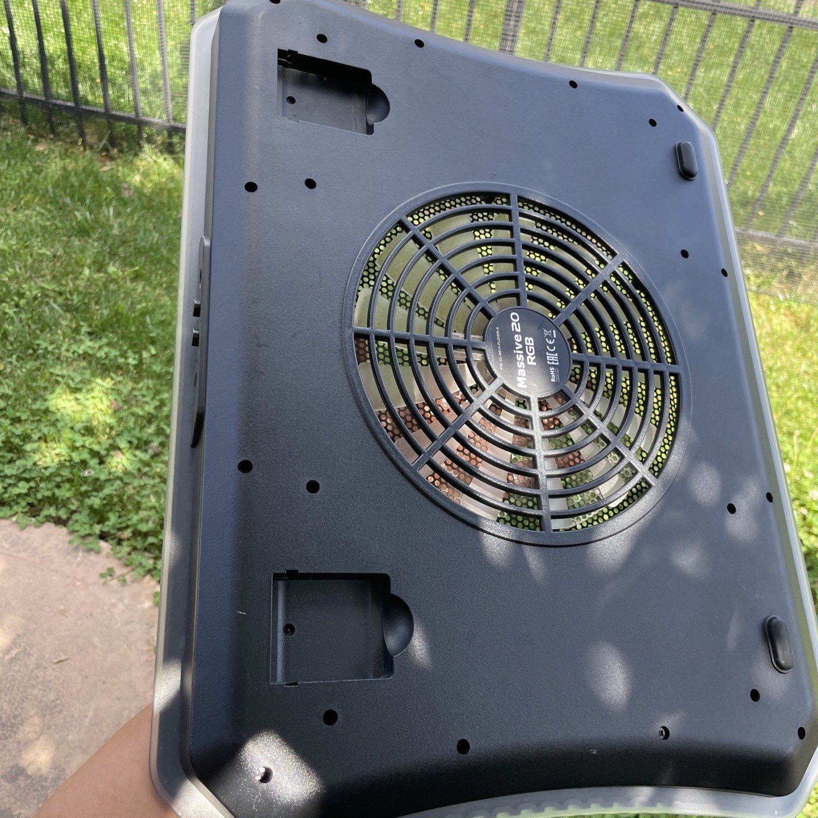 Thermaltake Massive 20 RGB Cooler No Charger