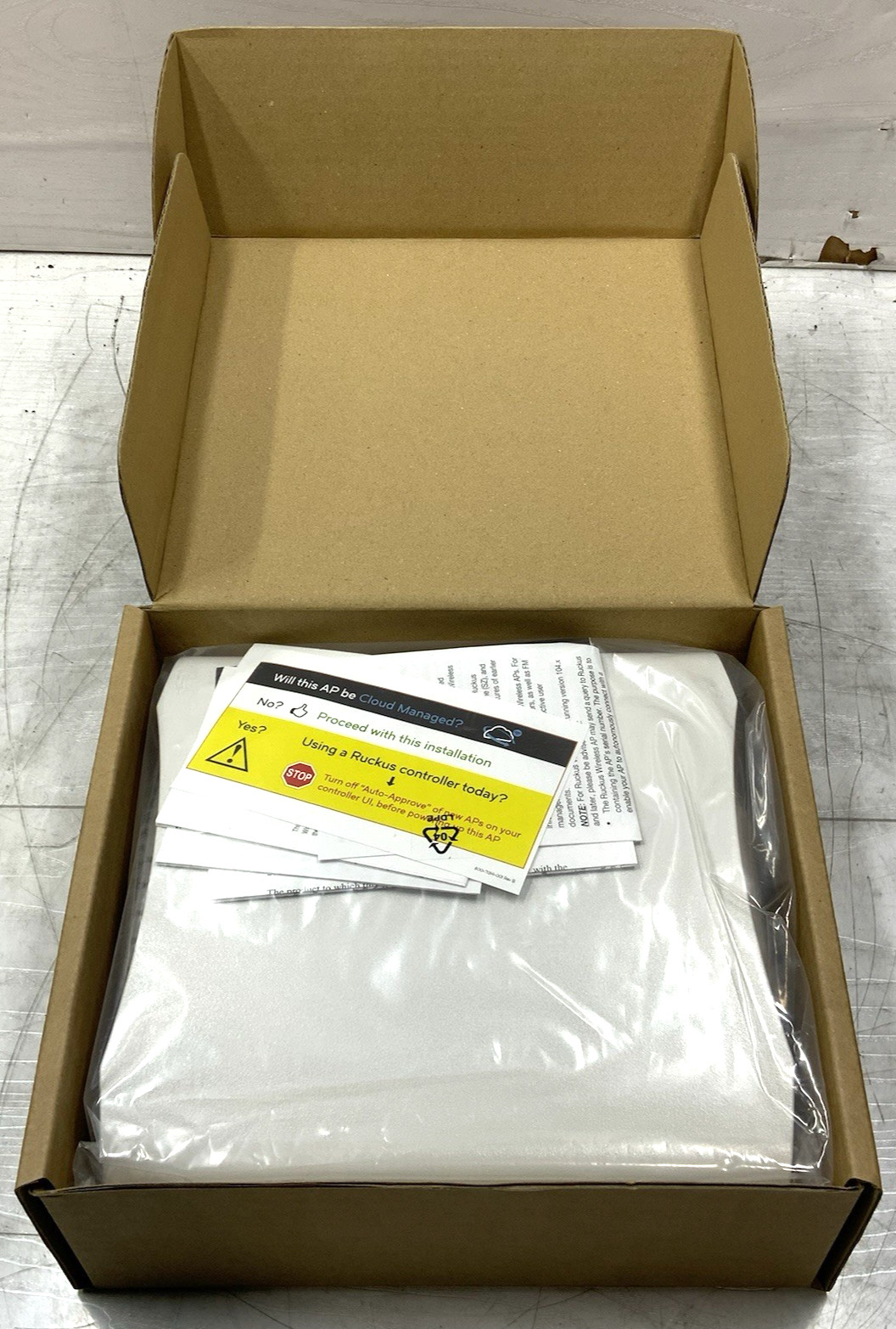 Ruckus Wireless Dual-Band Indoor Access Point | 901-R710-US00 (R710)