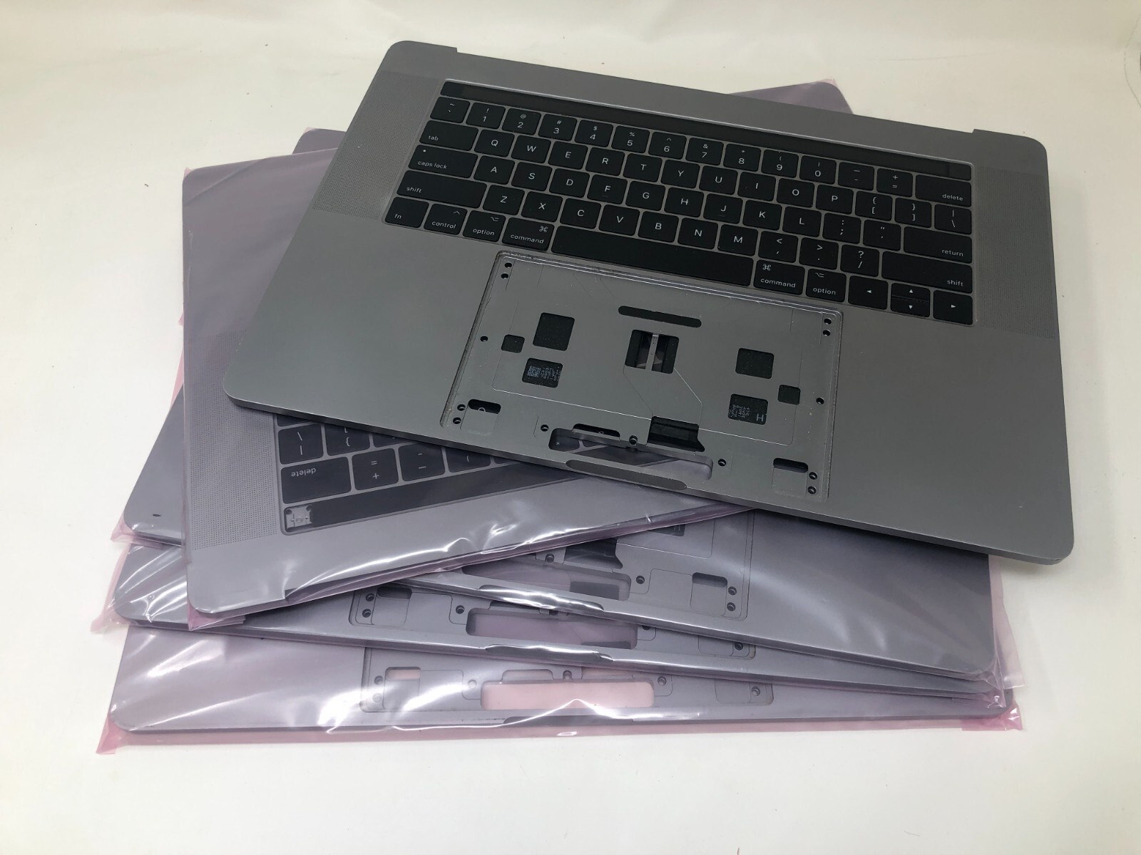 lots of 5 15" MacBook Pro A1990 touch bar Top Case keyboard with Battery