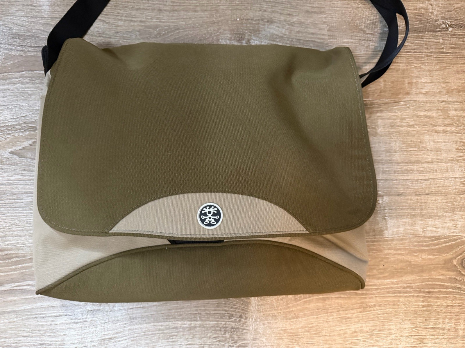 + CRUMPLER Laptop MESSENGER Bag - The SKIVVY (I)