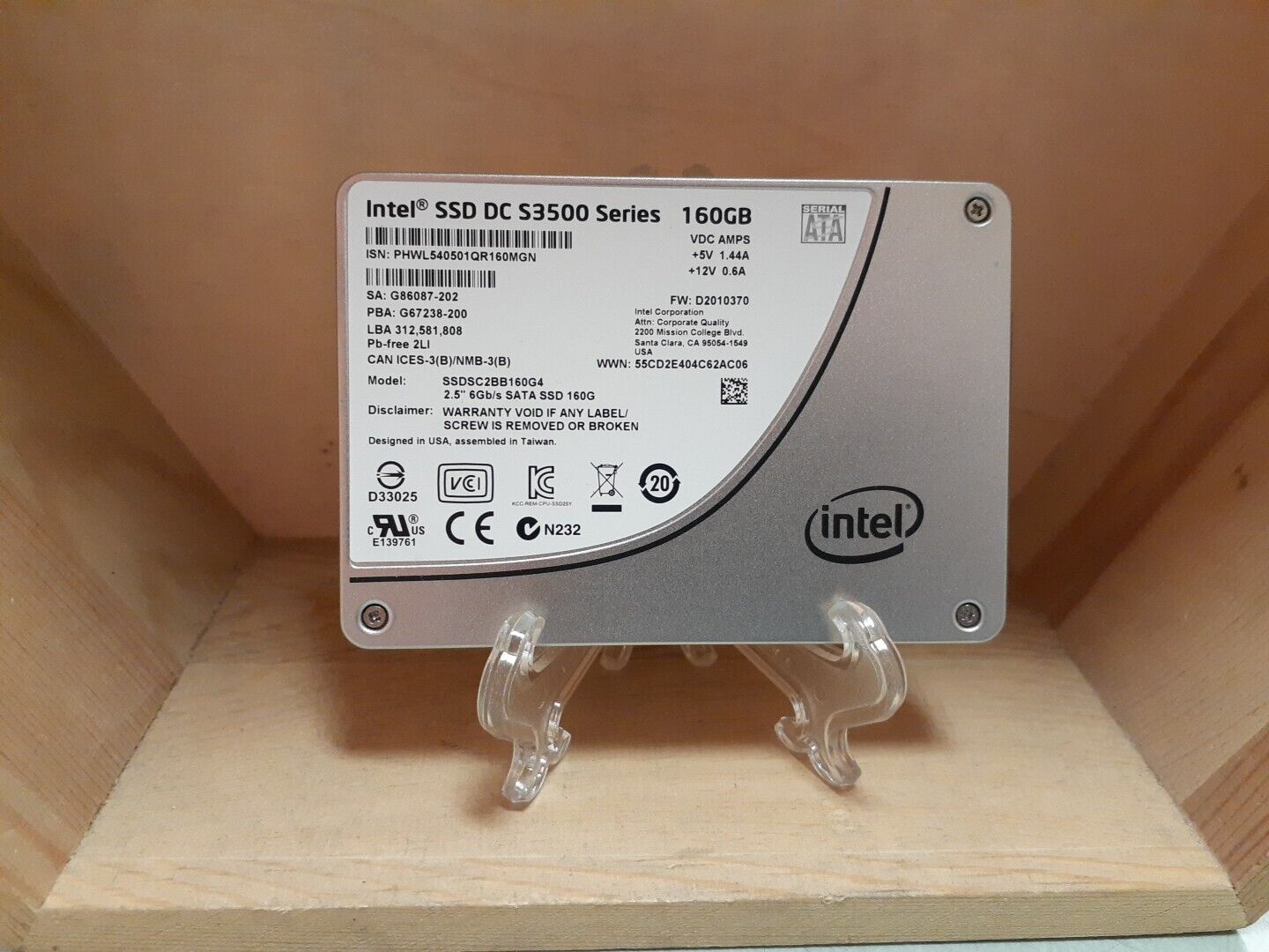 Intel SSD DC S3500 Series 160GB Solid State Drive SSDSC2BB160G4 G86087-202