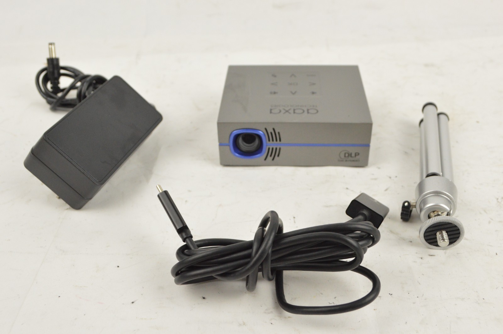 Aaxa Technologies P8 Smart Led Dlp Mini Projector  w/ Power Adapter Tripod