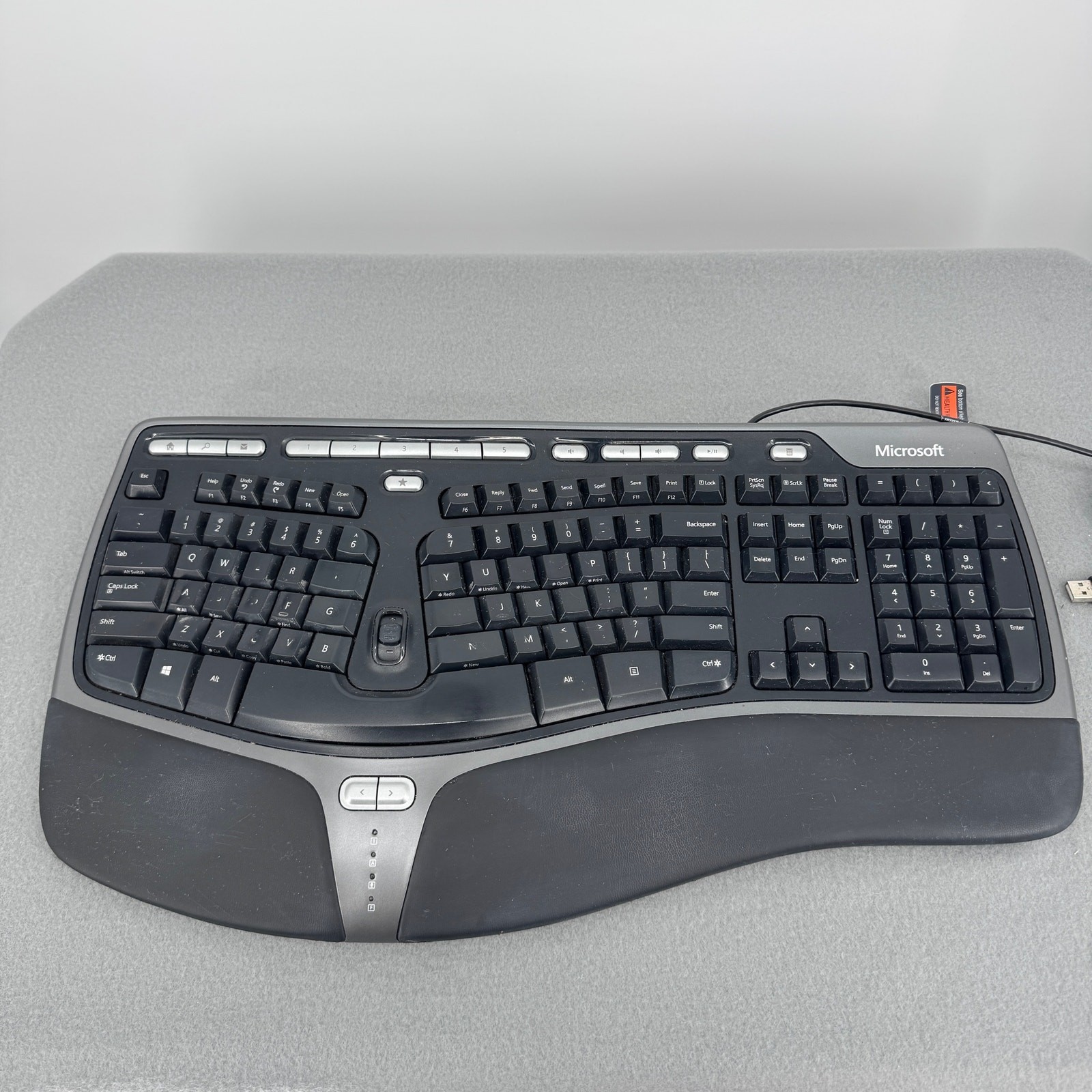 Microsoft Natural Ergonomic Keyboard 4000 v1.0 Model KU-0462 USB Tested