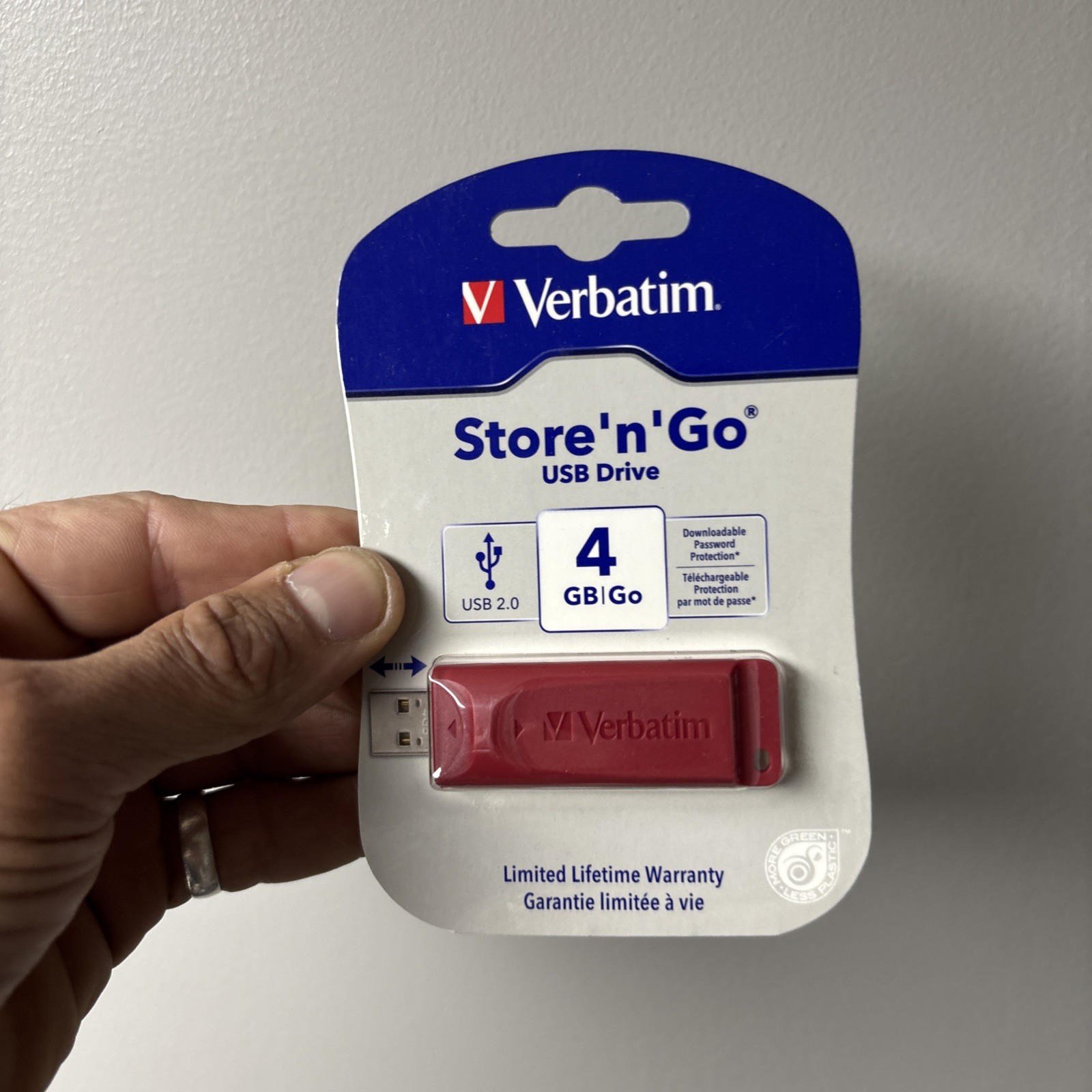 Verbatim 4GB Store 'n' Go USB Flash Drive - Red 95236 In Box New