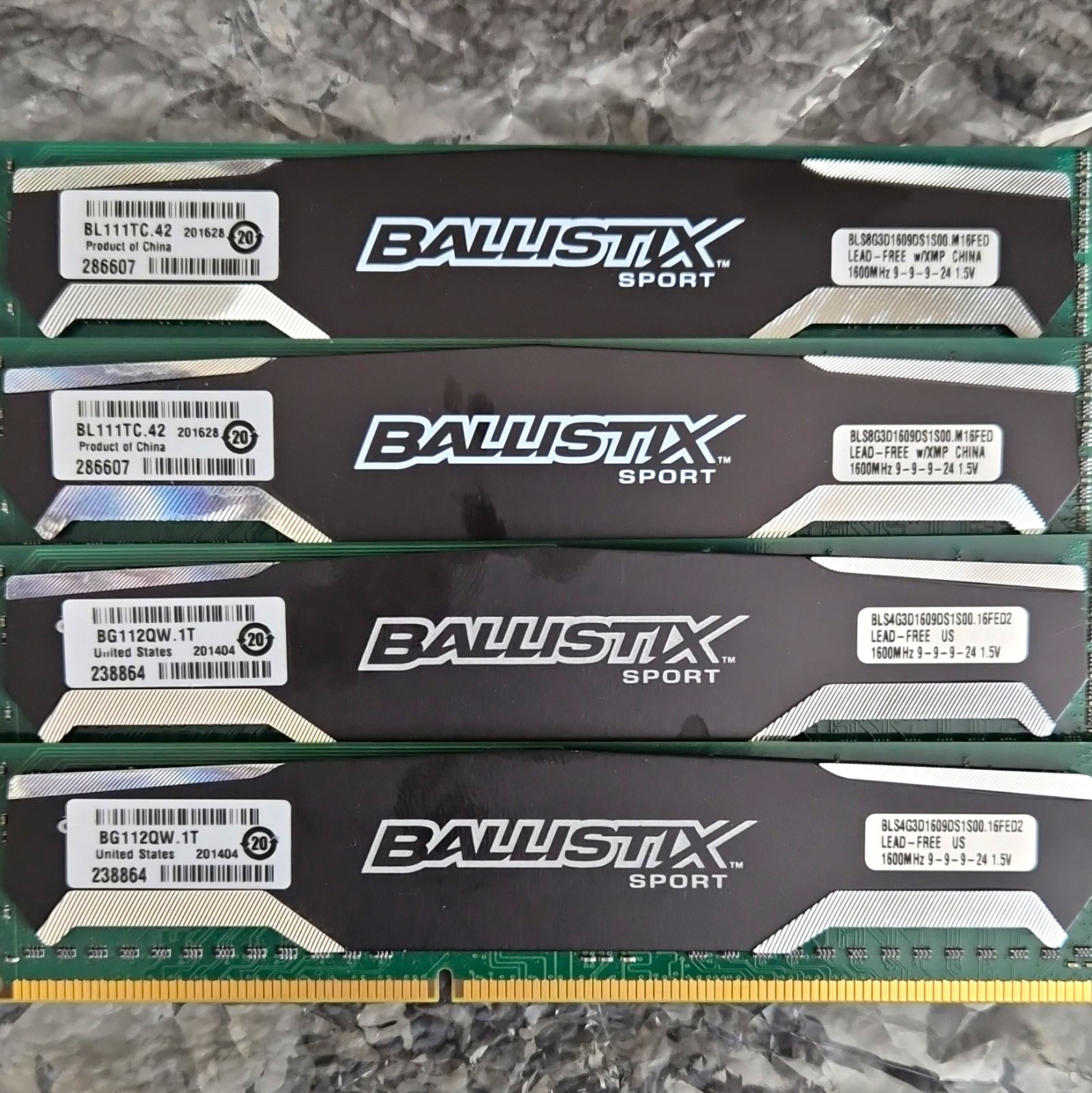 Crucial Ballistix Sport 24GB (2x8gb 2x4gb) DDR3-1600 240-Pin DIMM Pulled Working