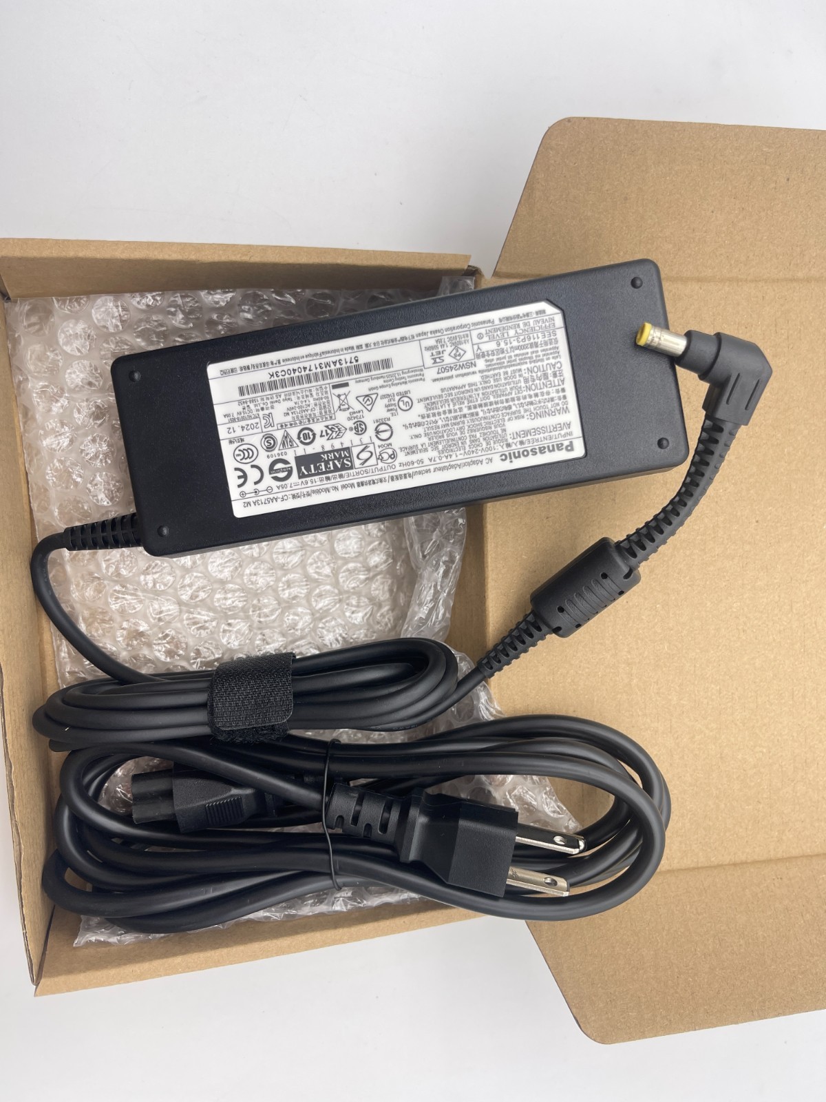 Genuine CF-AA5713A Adapter 110W for Panasonic Toughbook CF-52 CF-31 CF-AA1653A