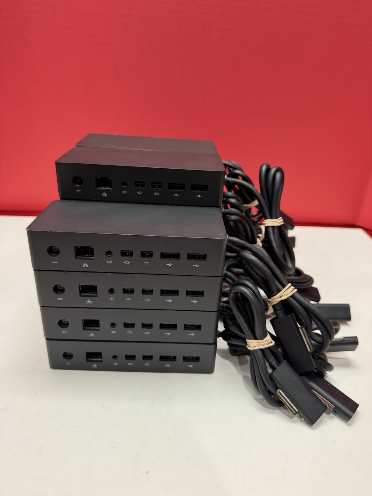 Lot 14 Microsoft 1661 Docking Station for Surface and Surface Laptop No  Charger