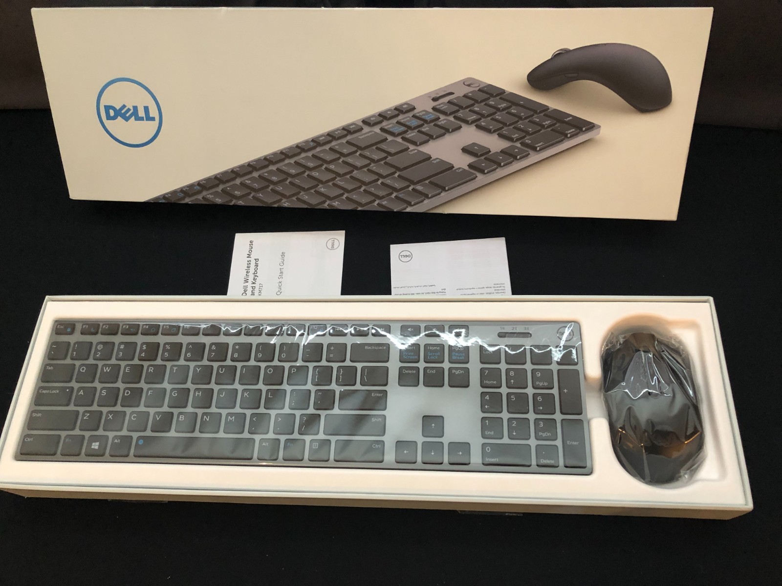 Dell Premier Wireless Keyboard and Mouse Set   KM717