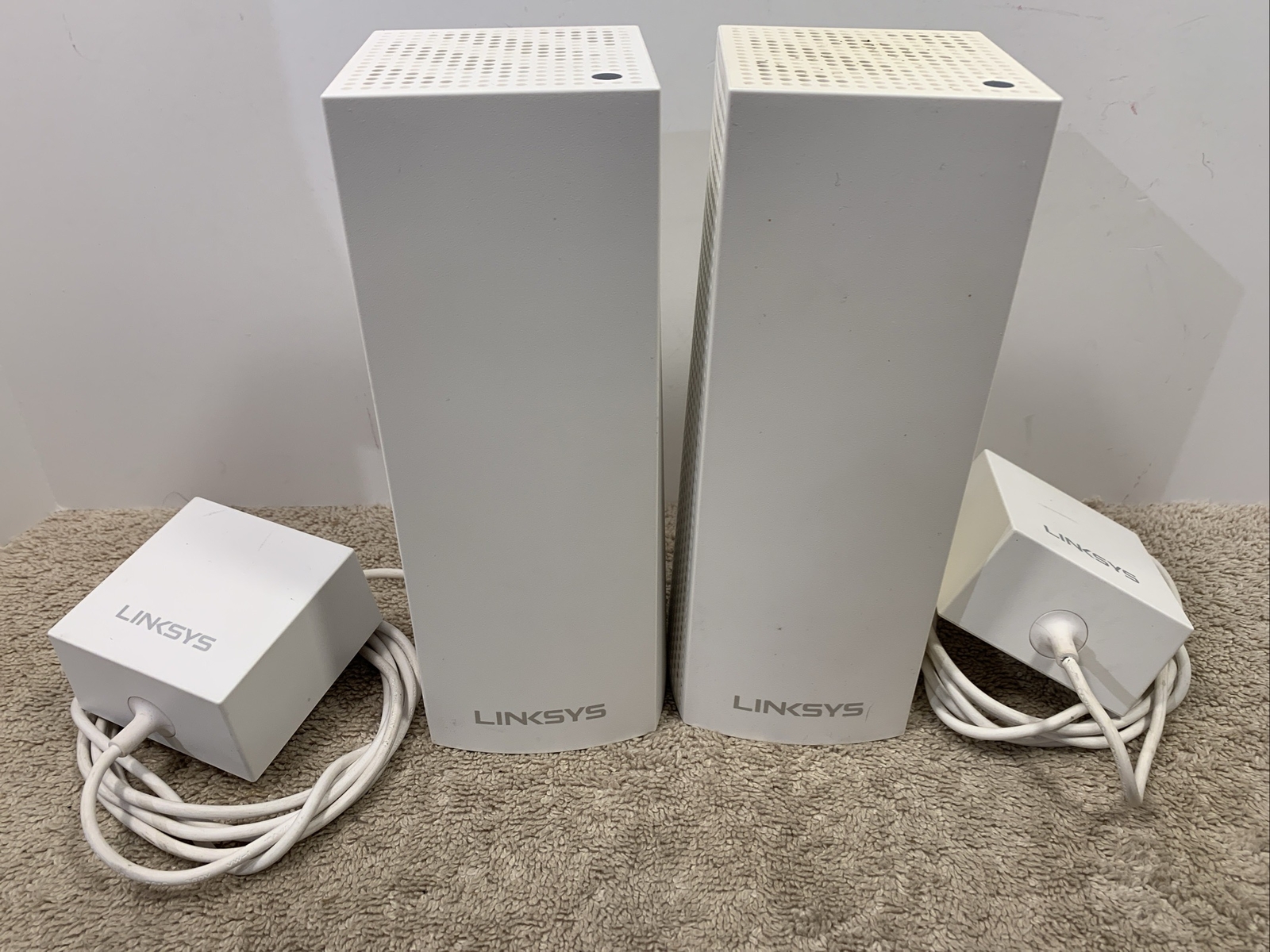 Linksys Velop WHW0302 - Tri-Band Intelligent Mesh™ WiFi 5 System 2-Pack