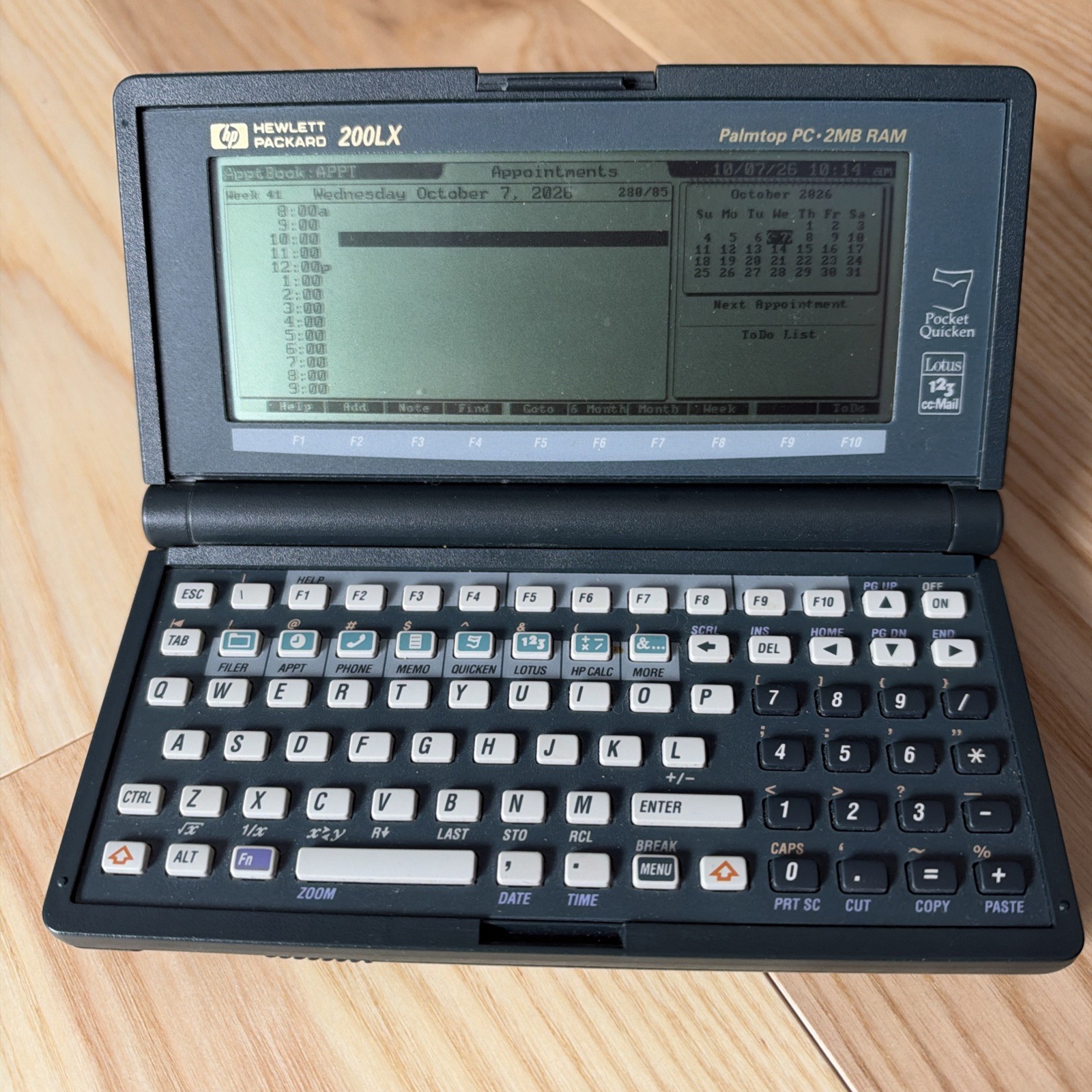 Vintage HP 200LX Classic Handheld 2MB RAM Hewlett Packard Palmtop PC