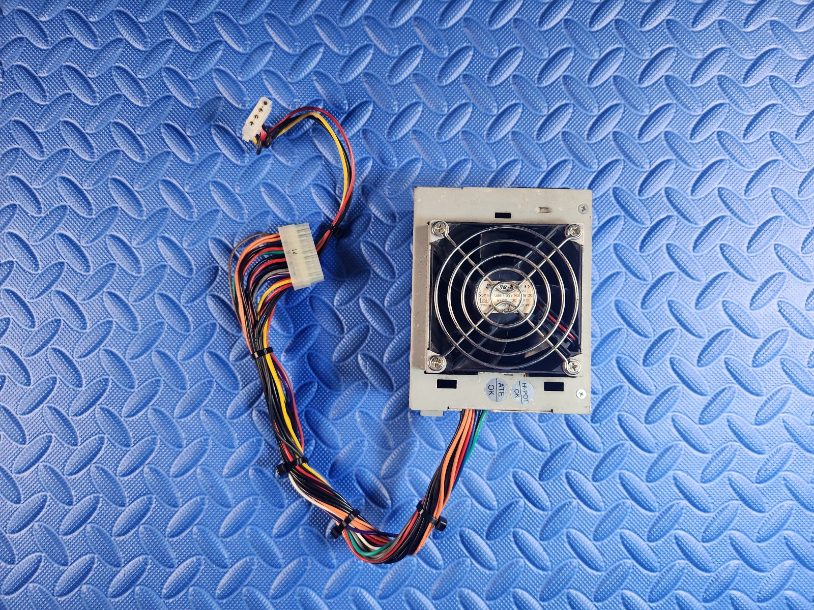 COMPAQ PS-5900-5C 159447-001 90W Power Supply