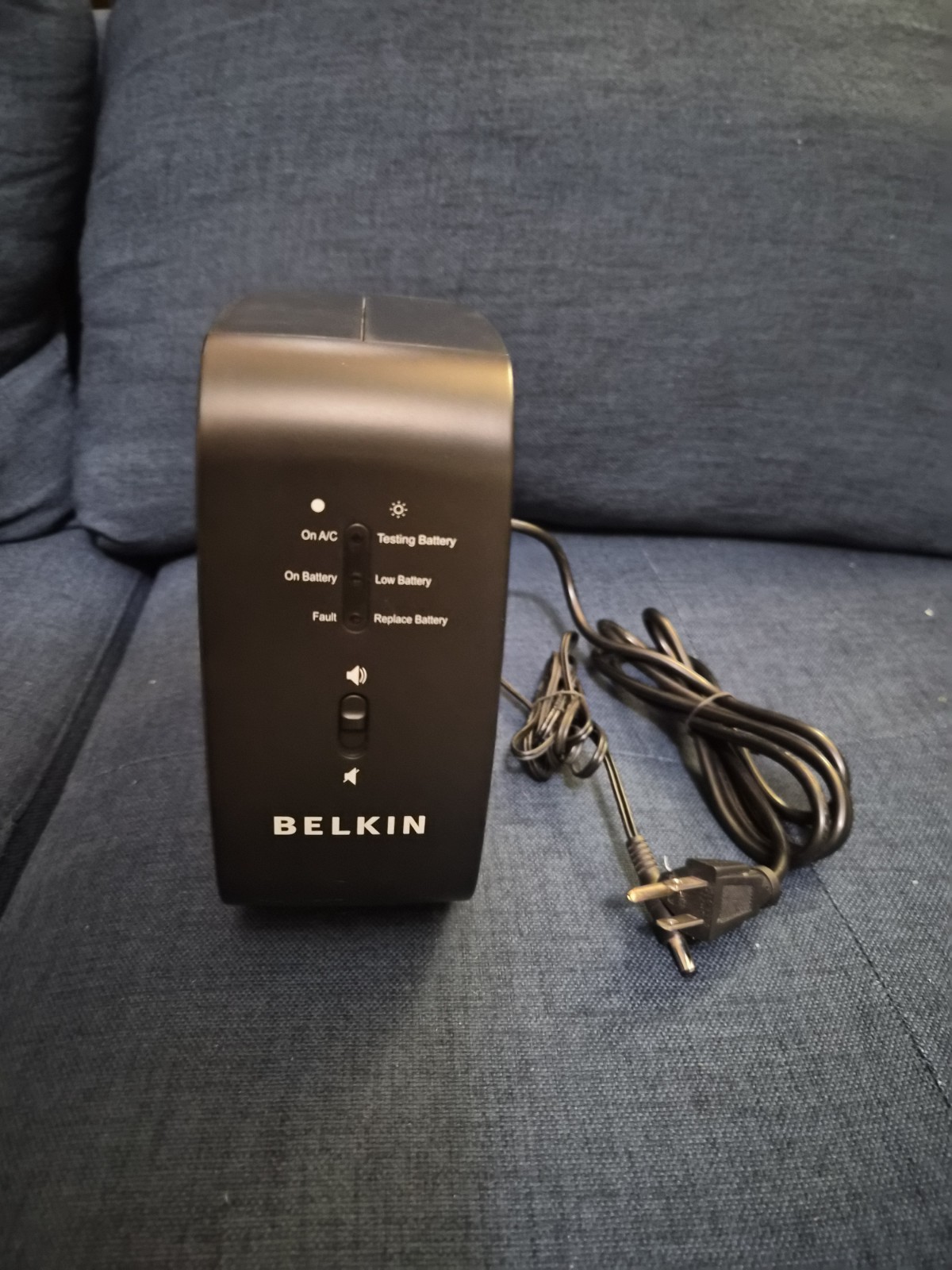 Belkin BU3DC000-12VOLT Battery Backup Surge Protector