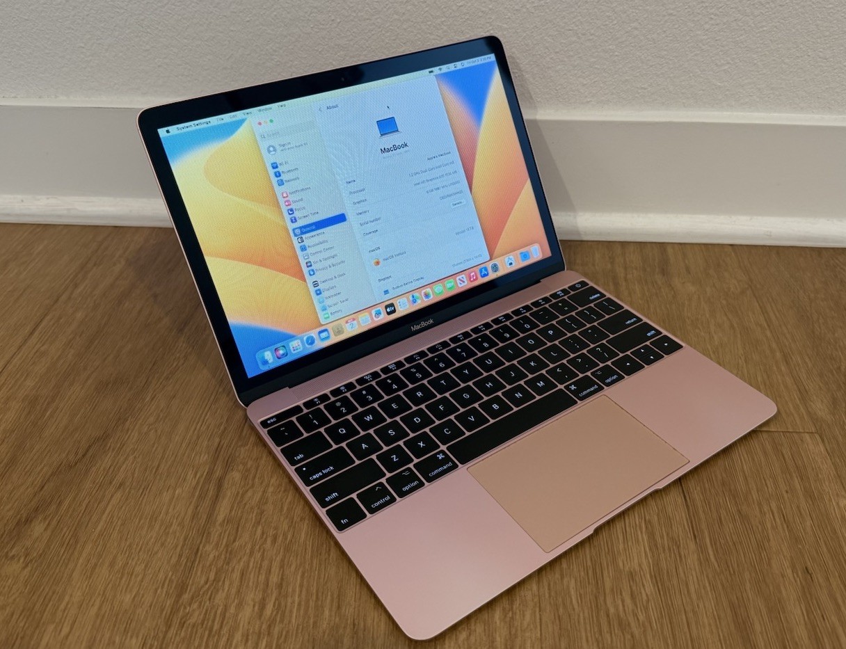 Apple MacBook 12" Retina 2017 Rose Gold m3 8GB 256GB A1534 - Read