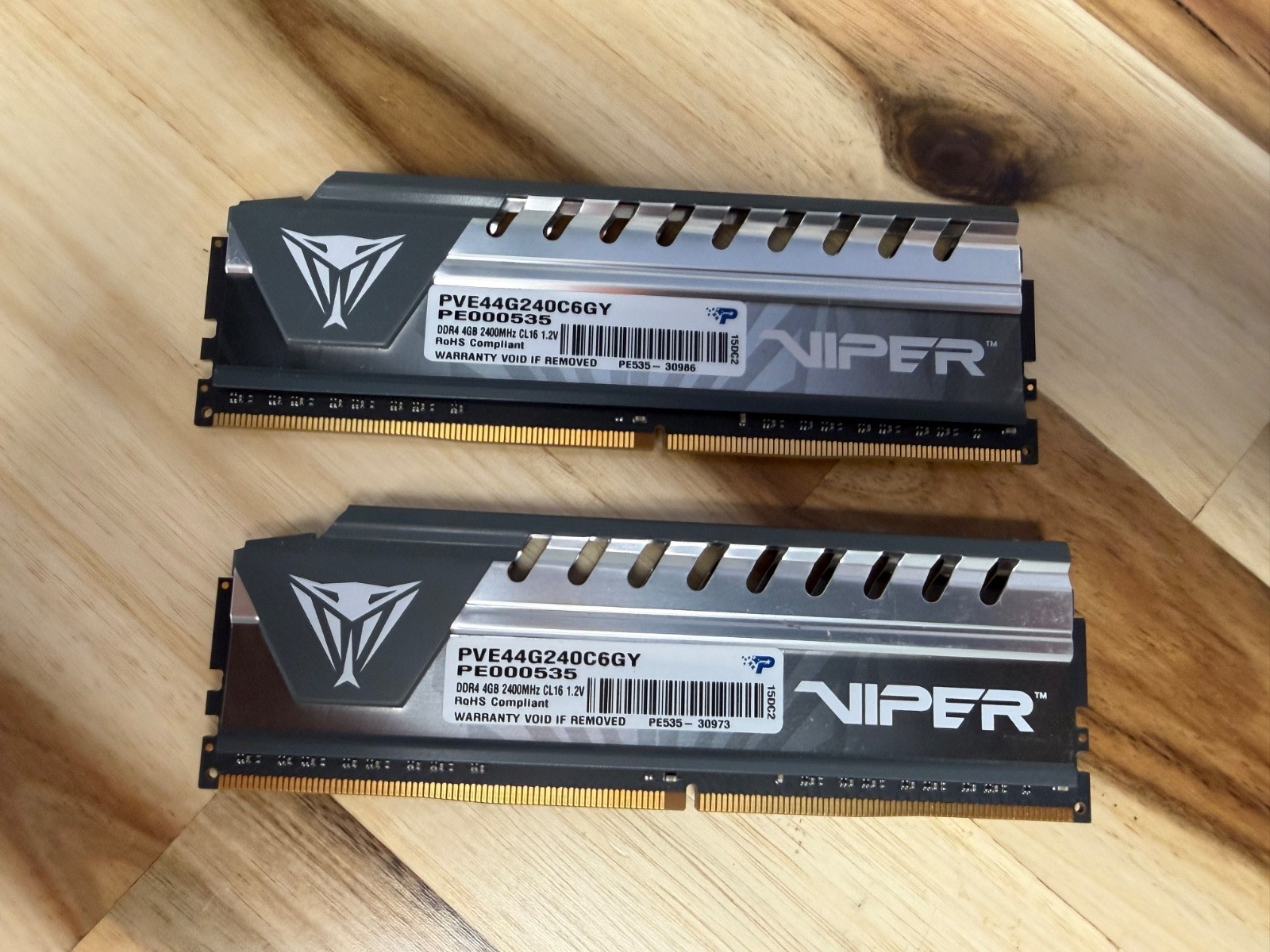 Patriot Viper Elite Pair PVE44G240C6GY PC4-19200 DDR4 4GB Black/Grey Memory -8GB