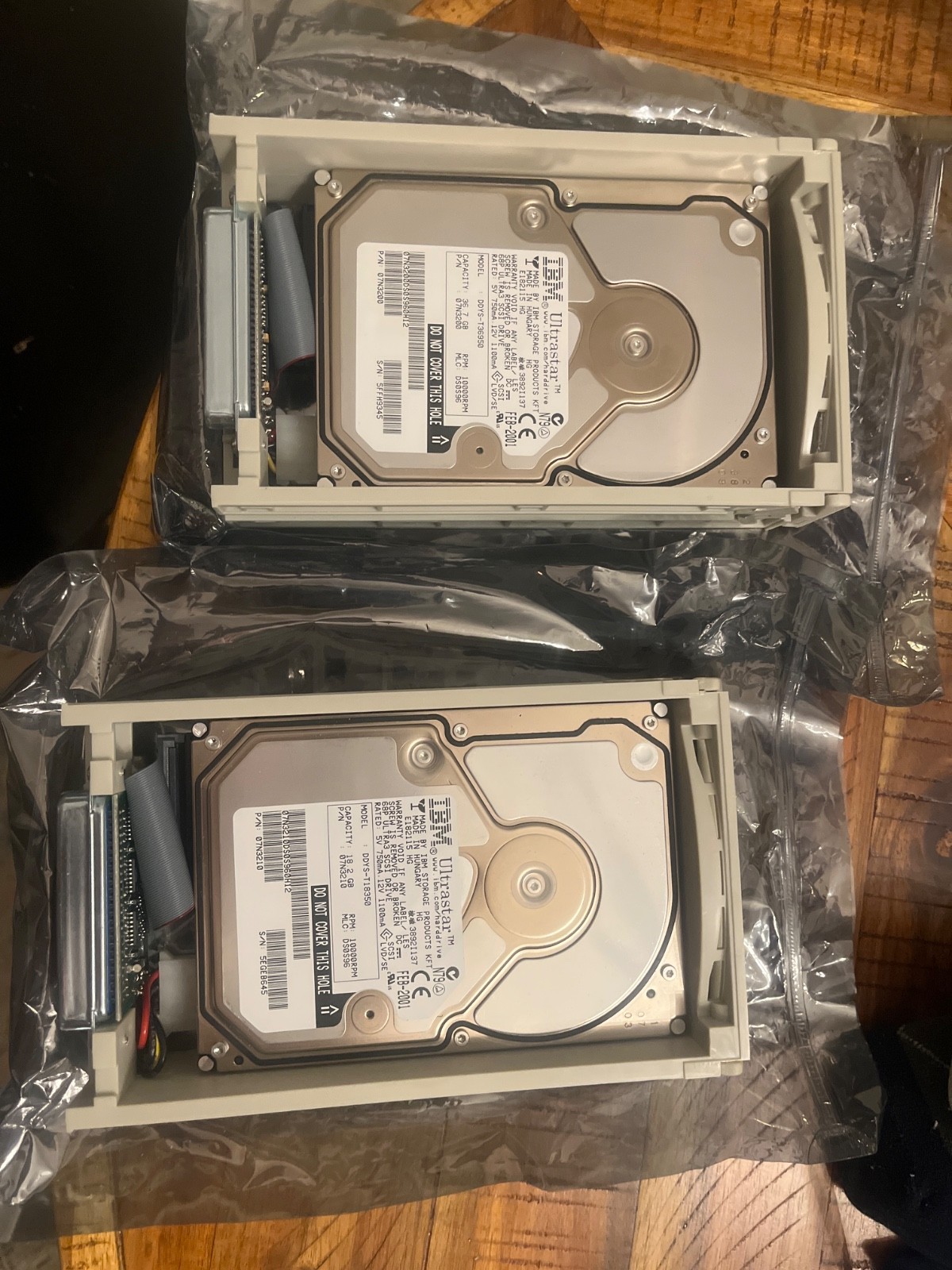 Lot of 2 IBM 07N3240 Ultrastar 18.2 GB 10000 RPM,3.5" (DDYS-T18350)
