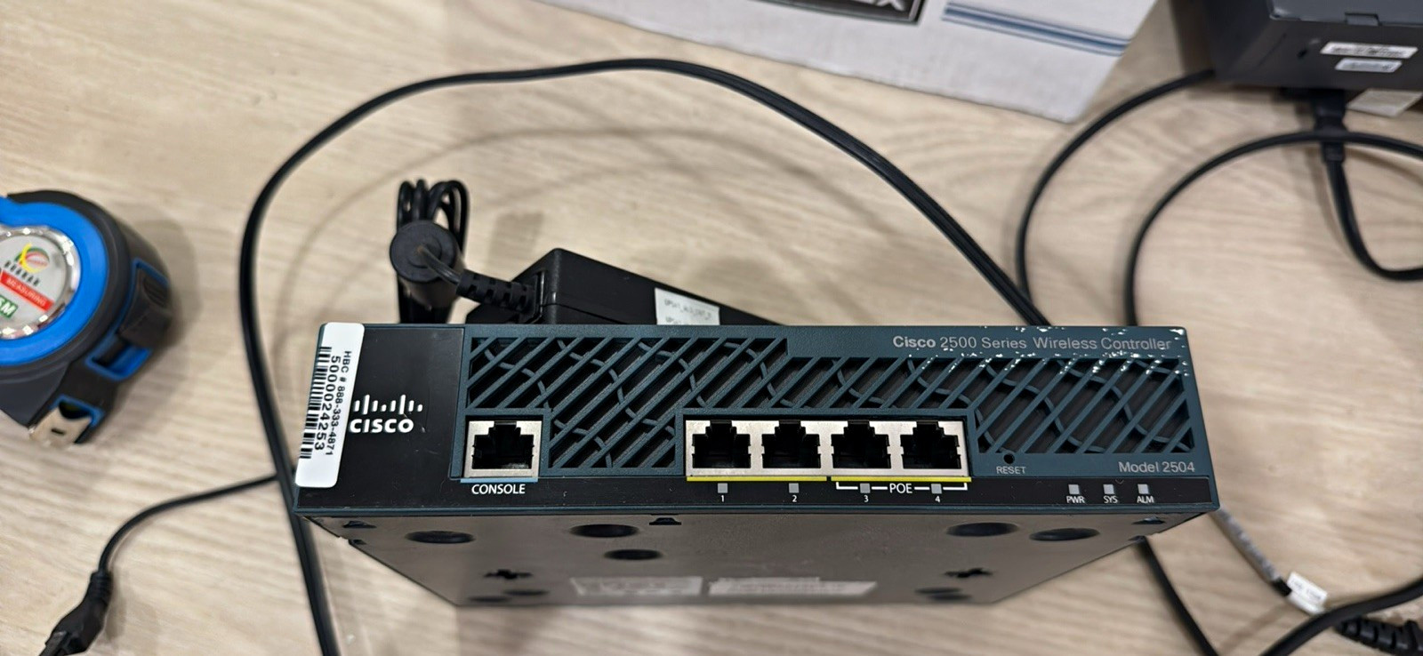 Cisco 2500 Series 2504 Wireless Controller AIR-CT2504-K9 4-Port 1Gbps
