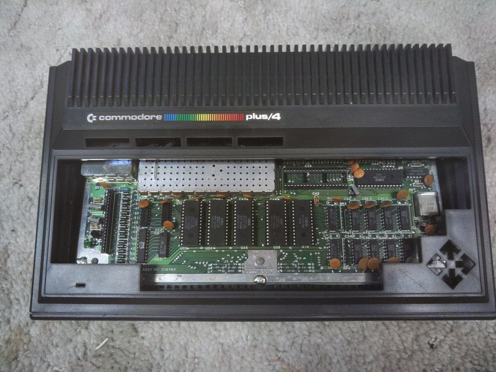 Commodore Plus/4 computer for parts or restore