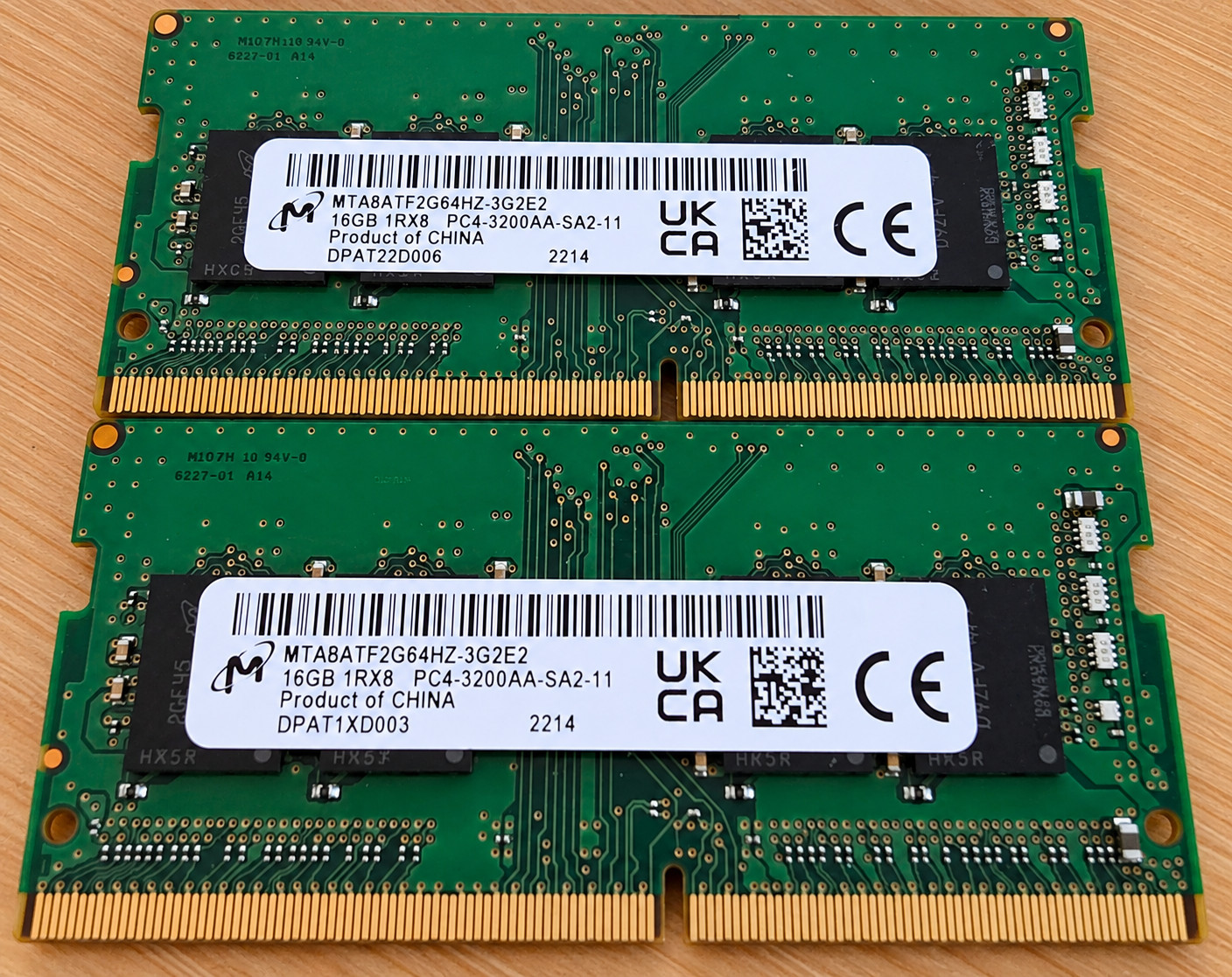 Micron MTA8ATF2G64HZ-3G2E2 16GB (x2) 1RX8 PC4-3200AA-SA2-11