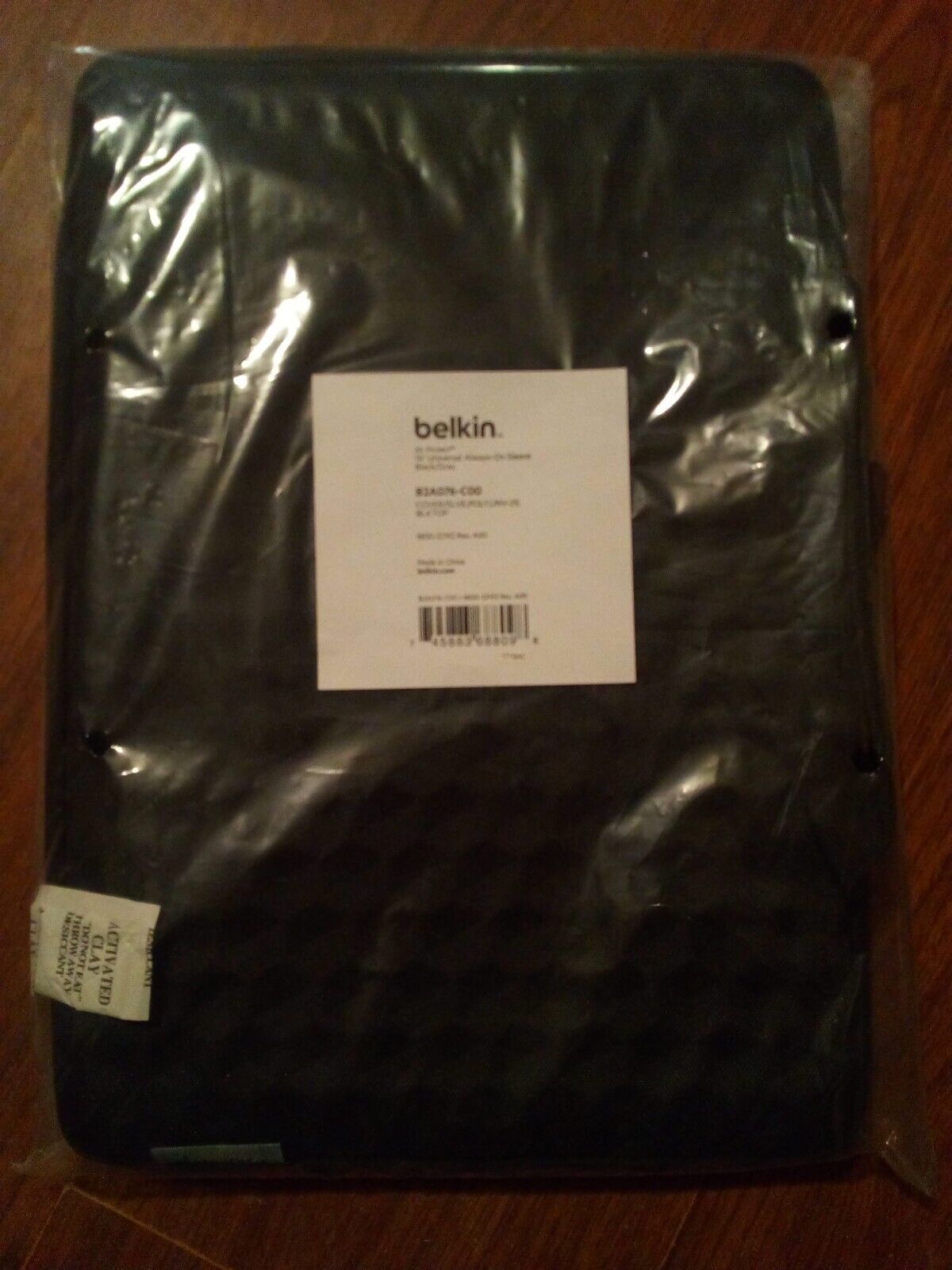 NEW Belkin B2A076-COO  14in Laptop/Chromebook Sleeves Black Carrying Case