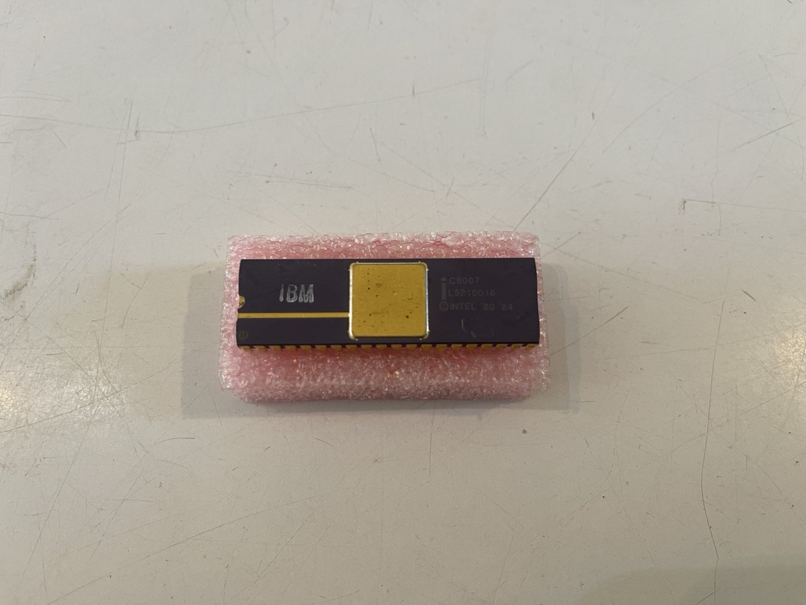 IBM Intel 8087 (C8087) Math Co-processor /Floating Point Unit - Gold - TESTED