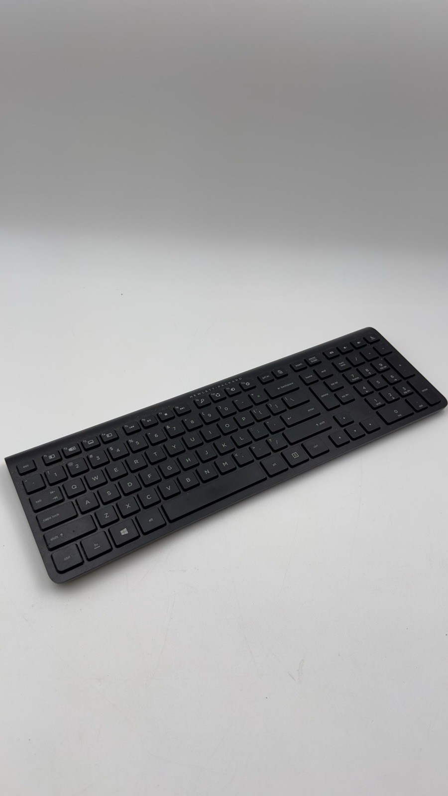 HP SK-2061 Wireless Keyboard cordless 704219-001 (No Receiver)