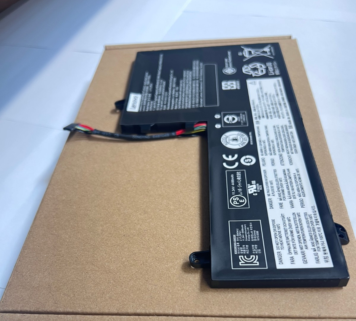 Genuine L17C3PG2 L17M3PG1 L17L3PG1 L17C3PG1 L17M3PG2 Battery FRLegion Y530 Y7000