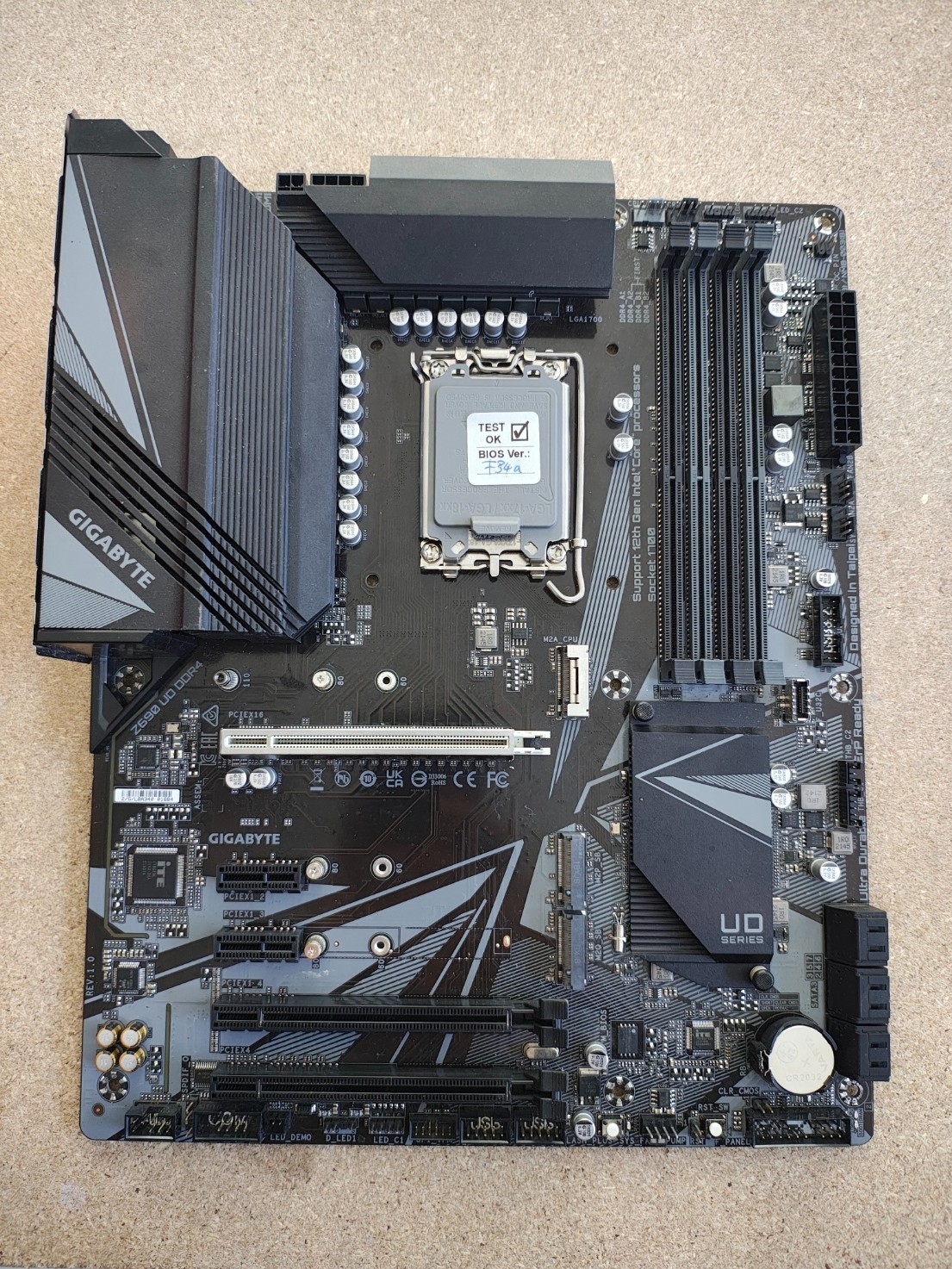 GIGABYTE Z690 UD DDR4 Intel Z690 ATX Motherboard Socket 1700 Latest BIOS✅ EXCELLENT ✅ 