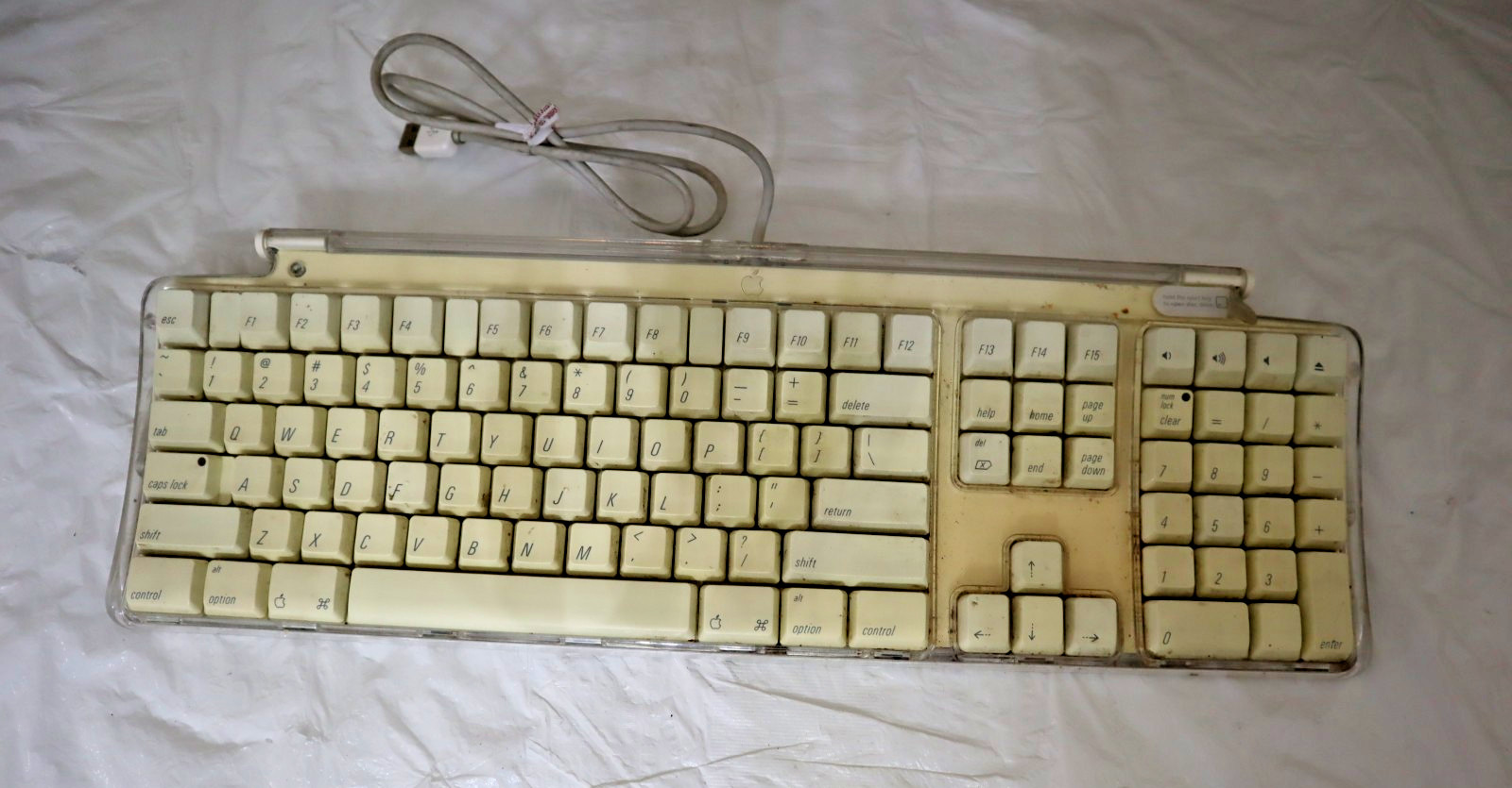 Vintage & Genuine Apple Macintosh Pro Keyboard 109-keys (USB) White M7803