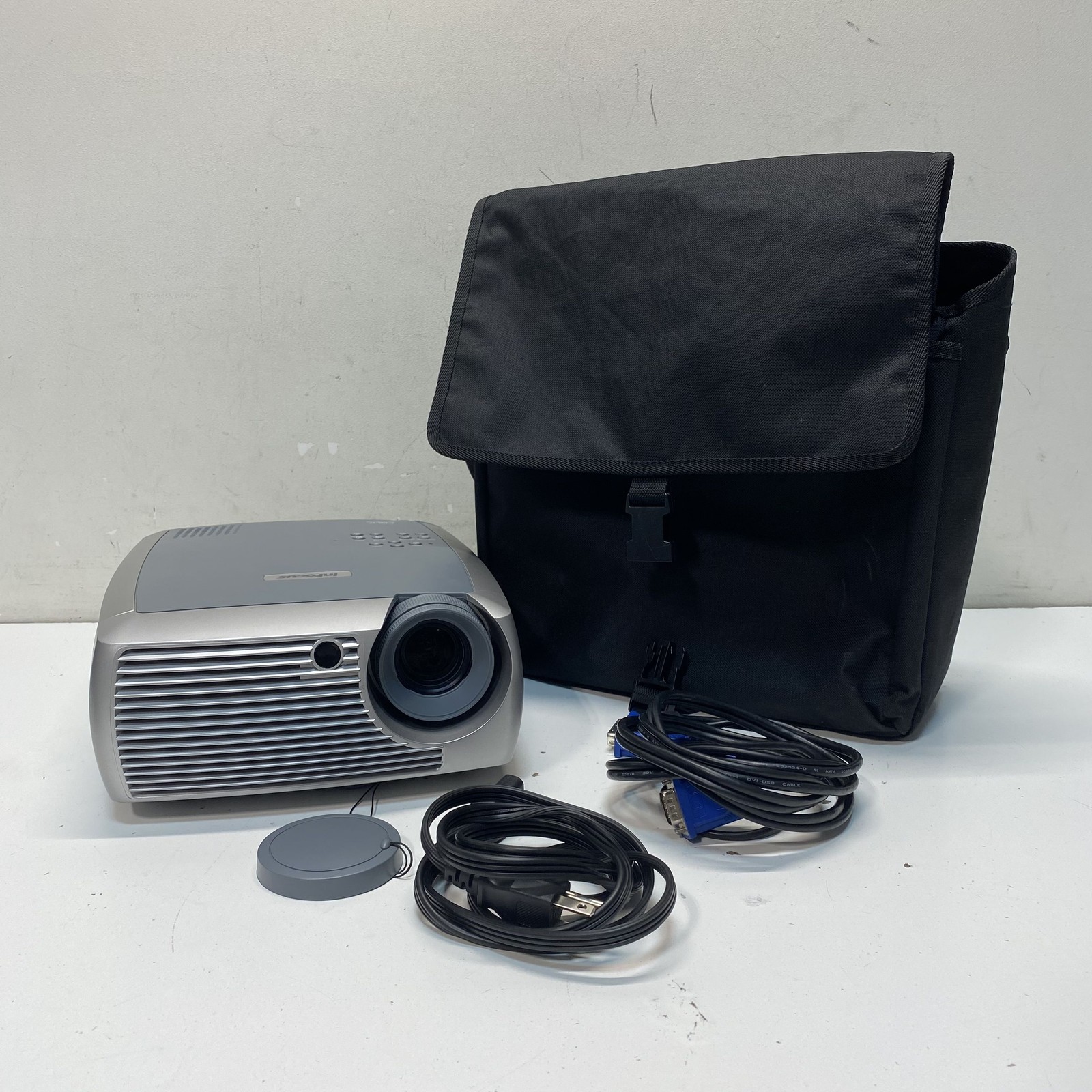 InFocus X2 DLP Projector SVGA Tested Powers On As-Is With Bag & Cables