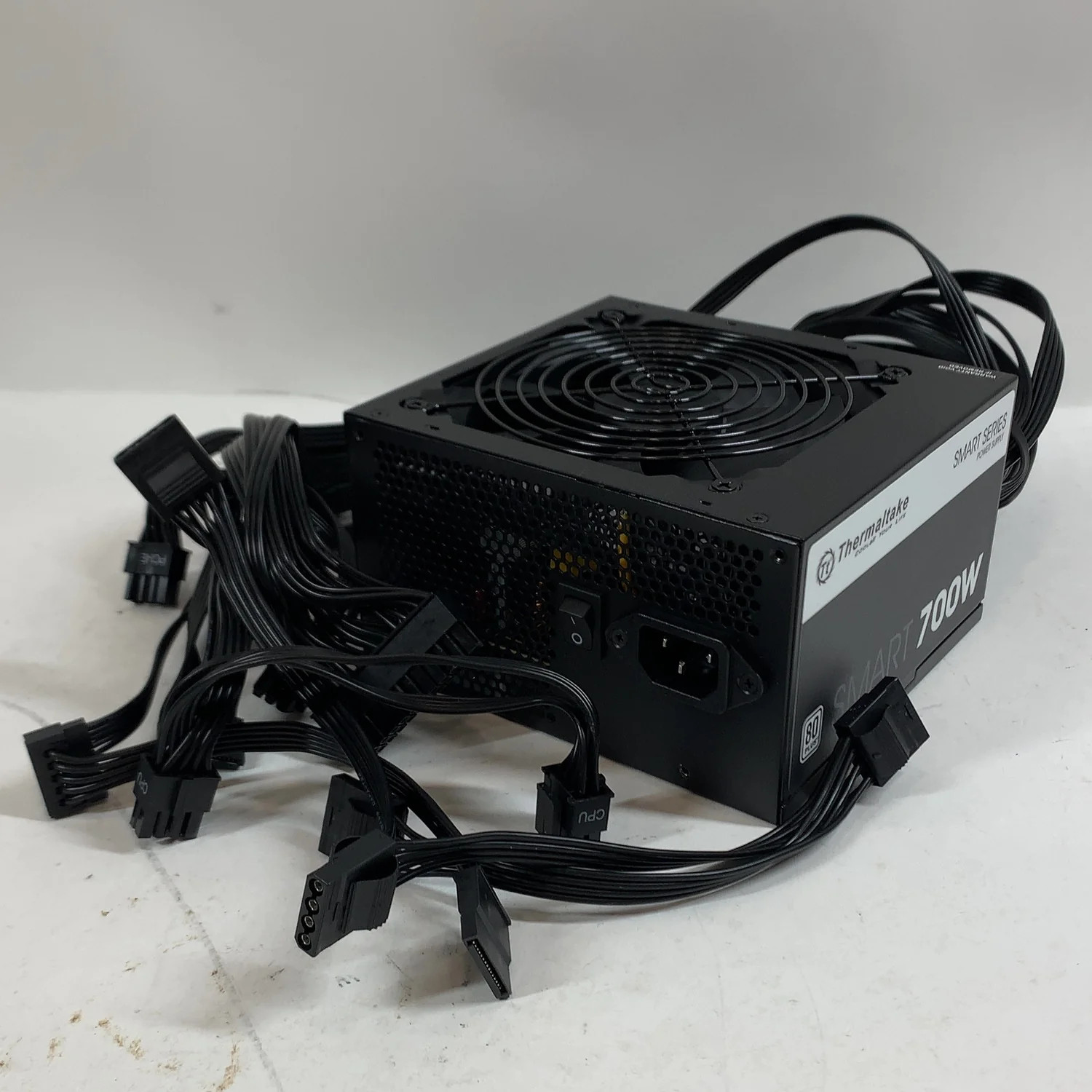 Thermaltake Smart 700W SPD-700AH2NLW-D 80 Plus 700W Non Modular Power Supply