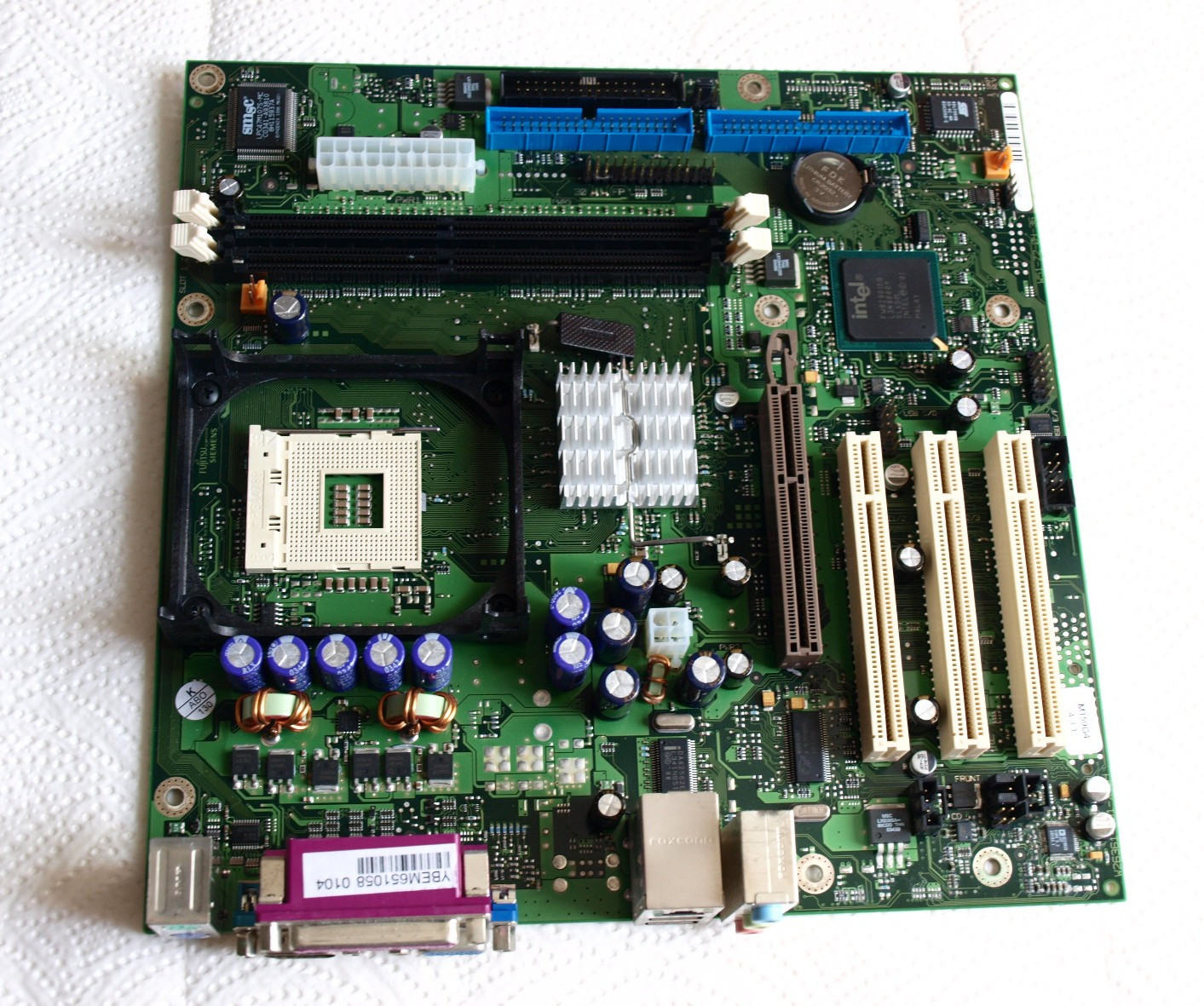Fujitsu Siemens D1521-A13 GS 1 Motherboard; W51-Z2-04-36; Used/Used