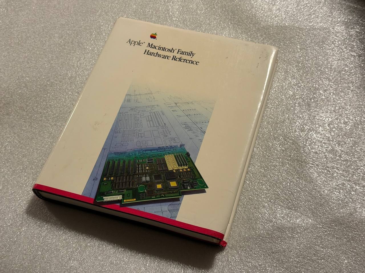 Apple Macintosh Family Hardware Reference 1988 Hardcover Addison-Wesley