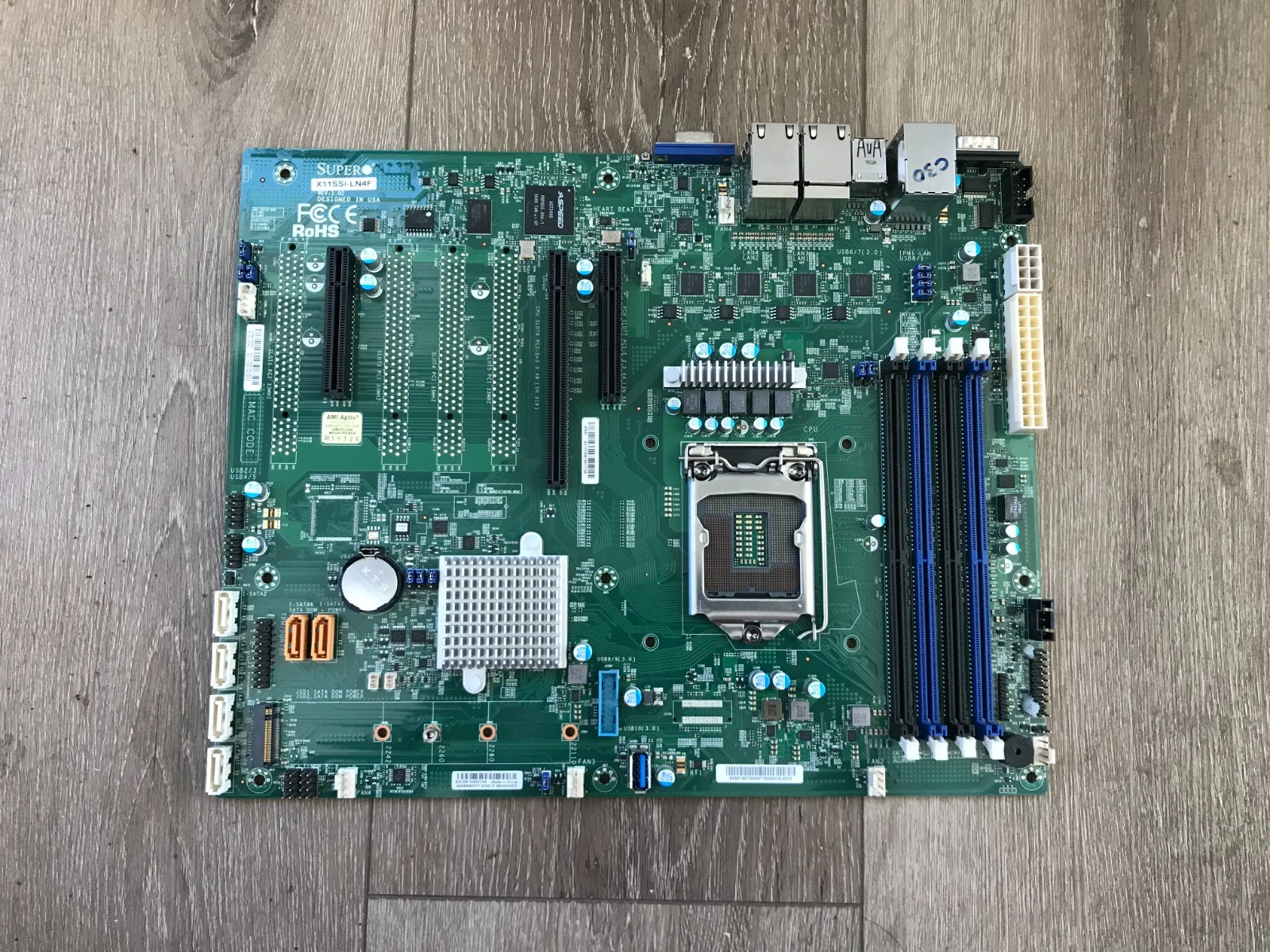 Supermicro X11SSi-LN4F ATX LGA 1151 Socket H4 Server Motherboard