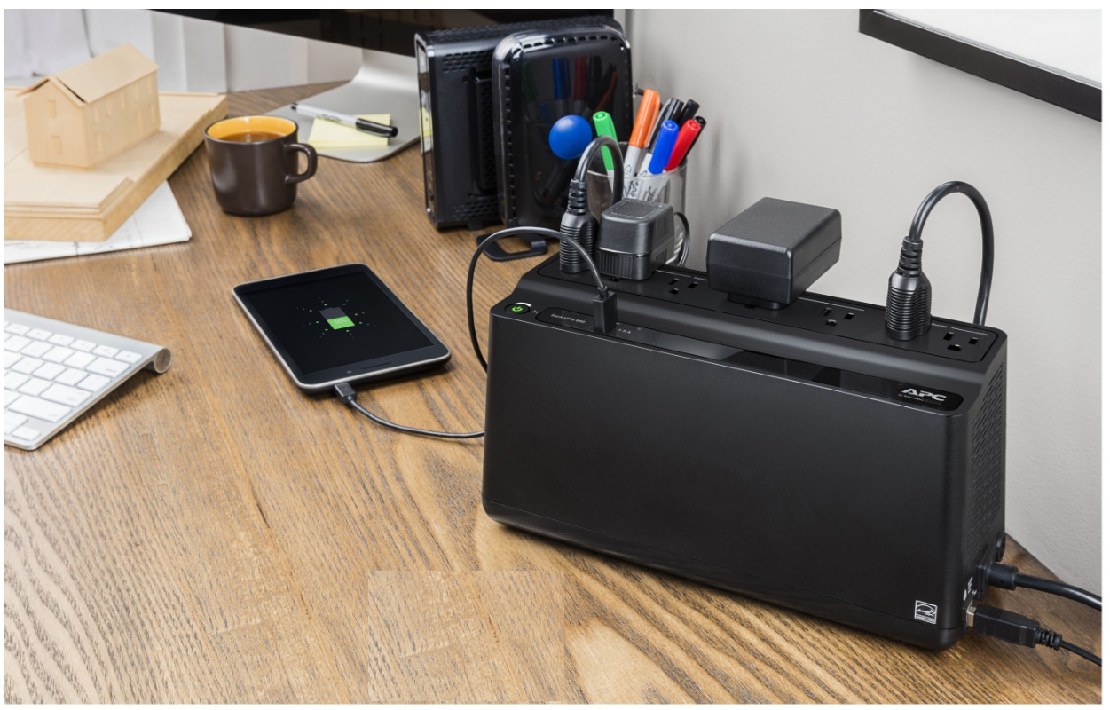 99% Life Left APC Back-UPS 600 BE600M1 600VA 330W Battery Backup Surge Protector