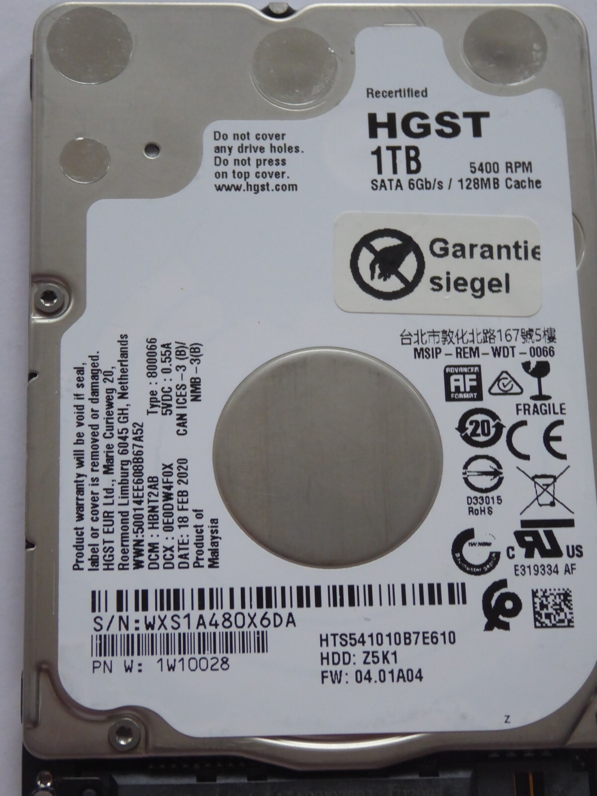 HGST HTS541010B7E610 DCM: HBNT2AB 18 FEB 2020 PN: 1W10028 Z5K1 - 1TB