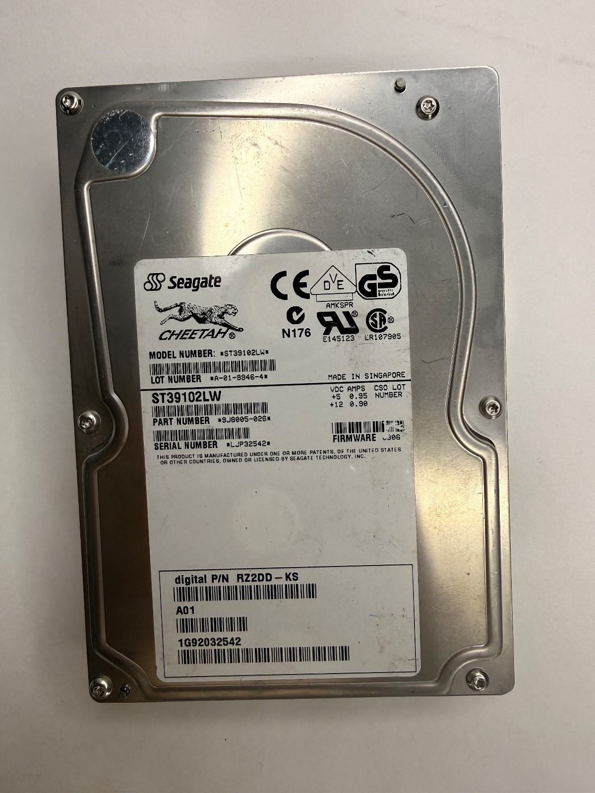Seagate Cheetan ST318406LW Hard Drive 