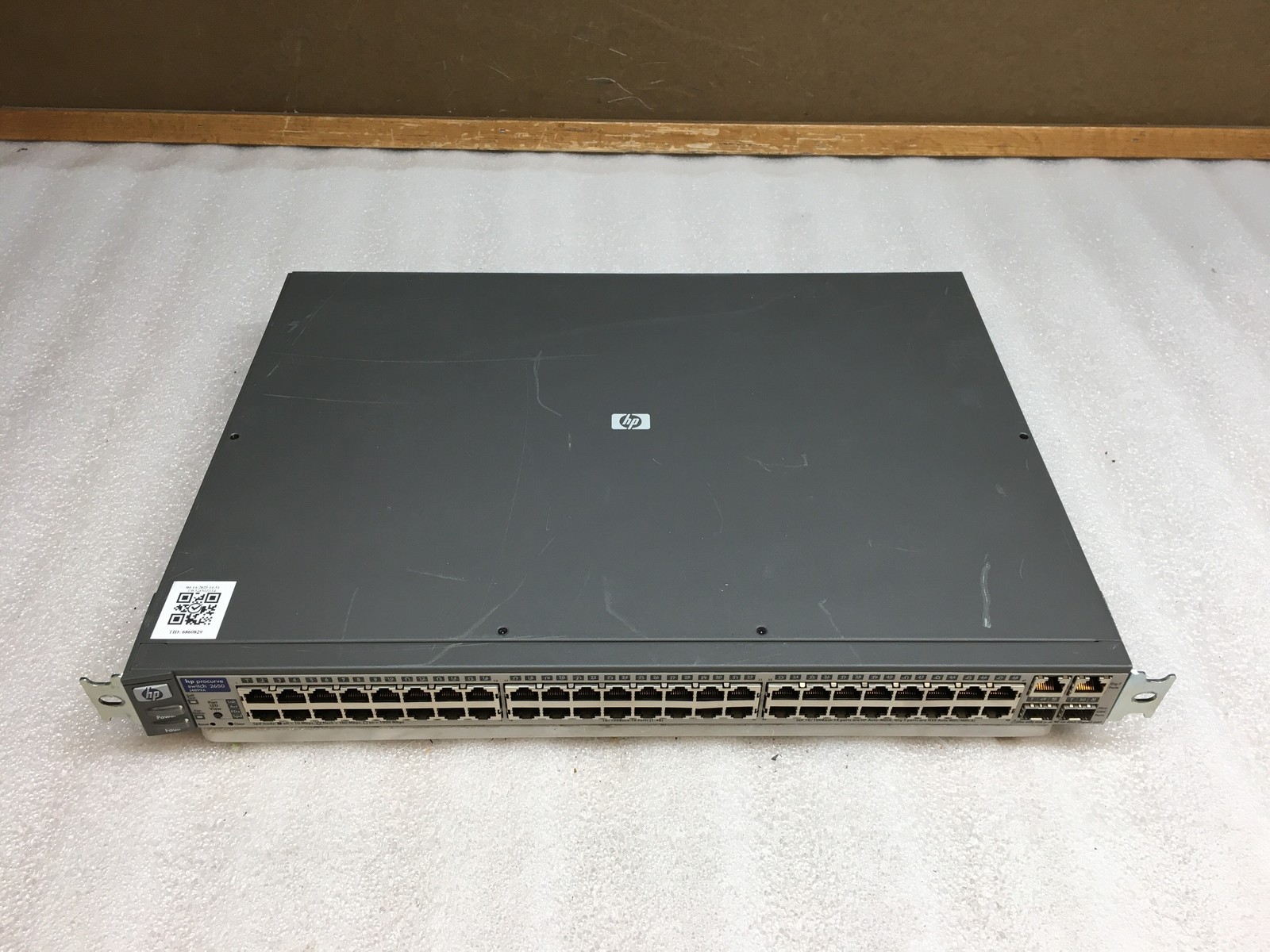 HP ProCurve J4899A 2650 48-Port 10/100Base-TX Ports (1-48) Gigabit Switch