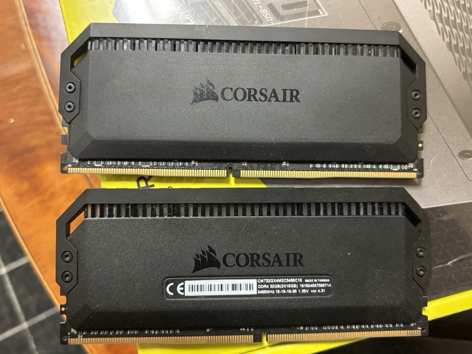 Corsair Dominator Platinum RGB 32GB (2x16gb) B Die CL16 3466