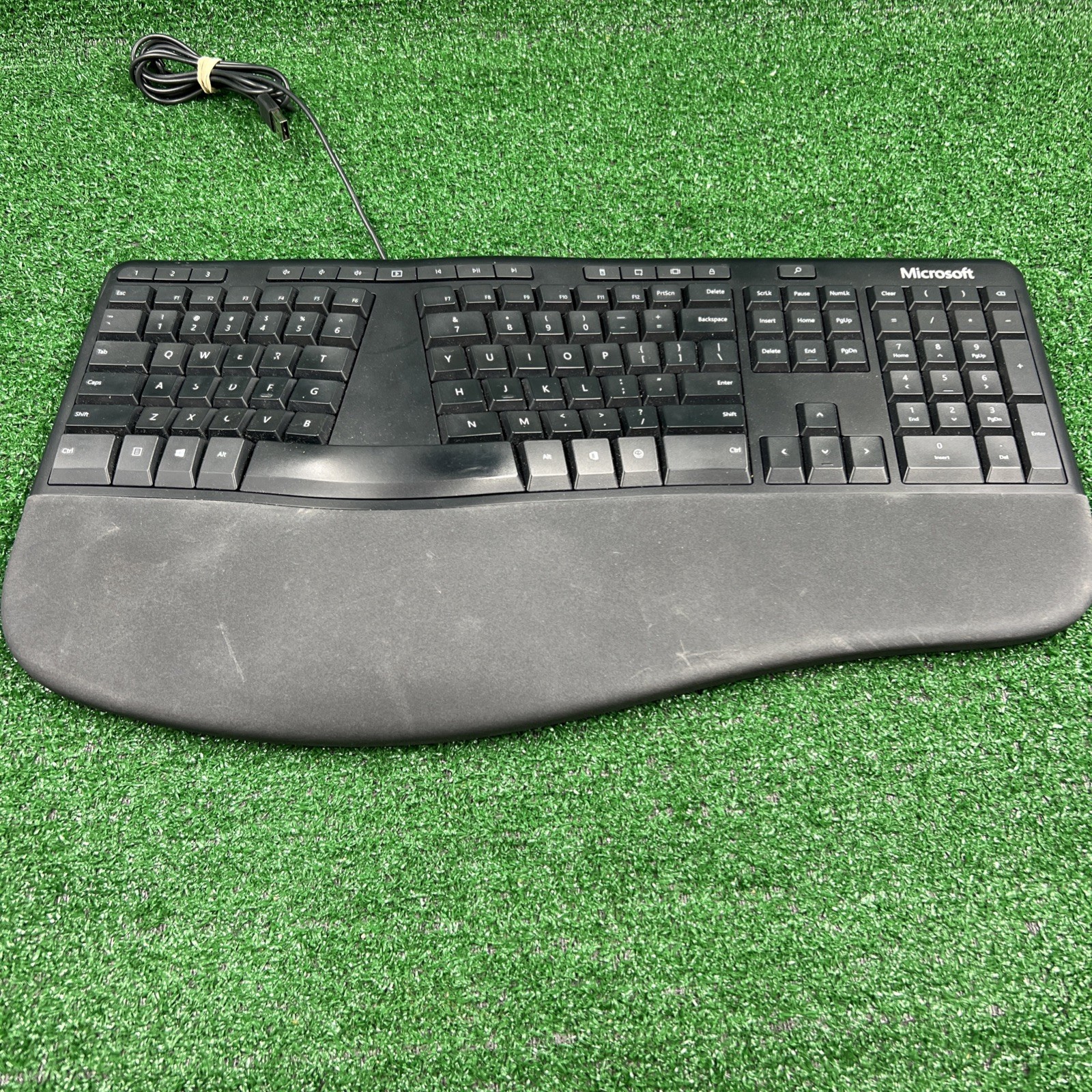 Microsoft Ergonomic Keyboard 1878 Wired USB 2.0 Black Tested