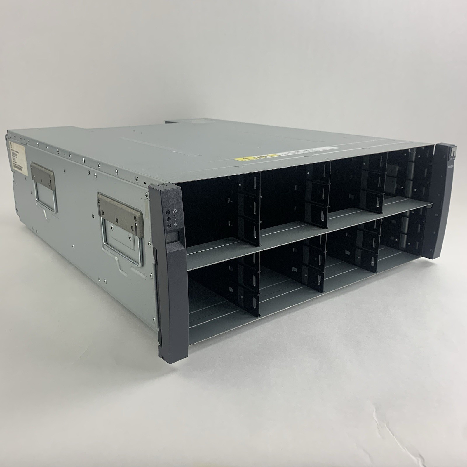 NetApp DS4243 NAJ‑0801 4U 24‑Bay Disk Shelf Chassis 2x IOM3 2x PSUs No HDDs