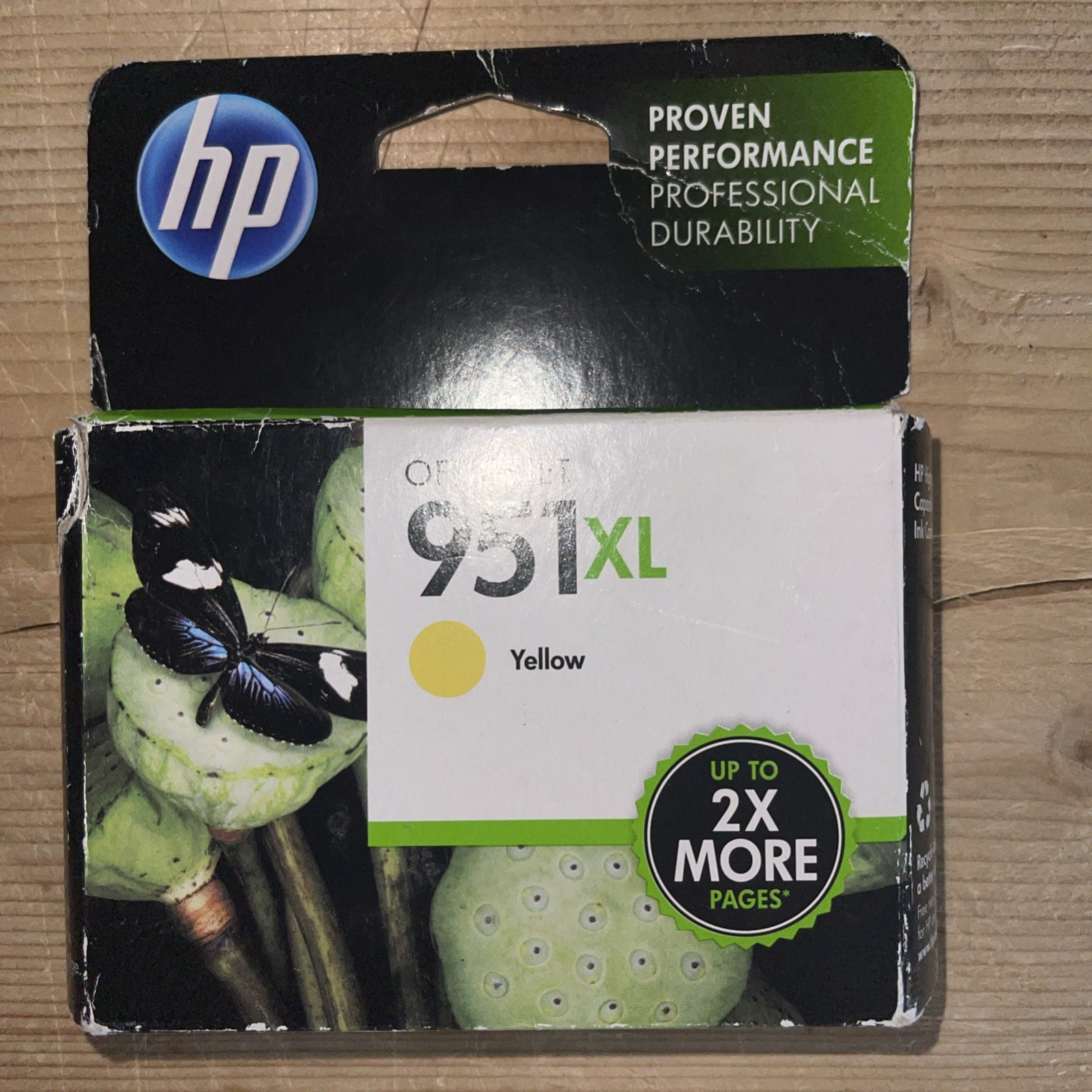 HP 951XL (CN048AN140) Yellow Ink Cartridge Expires April 2015 (G9)