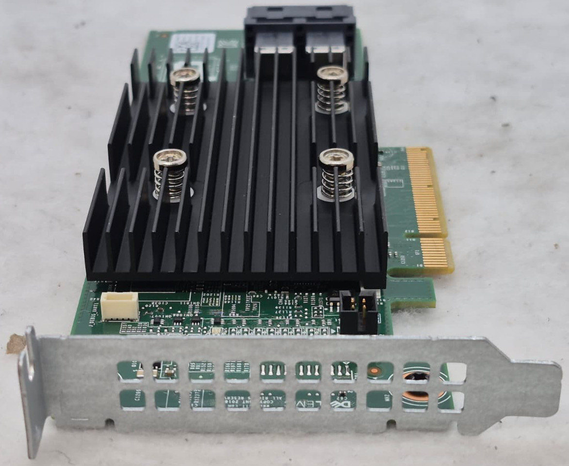 DELL EMC PERC HBA330+ 0J7TNV Low-Profile SAS RAID Controller 12G PCIe