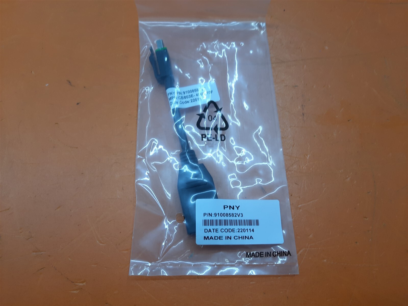 ⭐️⭐️⭐️⭐️⭐️ PNY 91008582V3 Mini Display Male to Display Port Female Adapter 