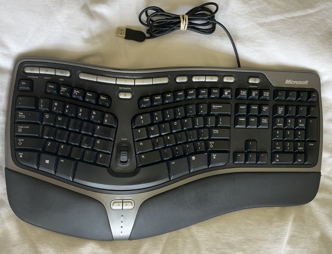 Microsoft Natural Ergonomic Keyboard 4000 V1.0 KU-0462 Wired Tested OEM