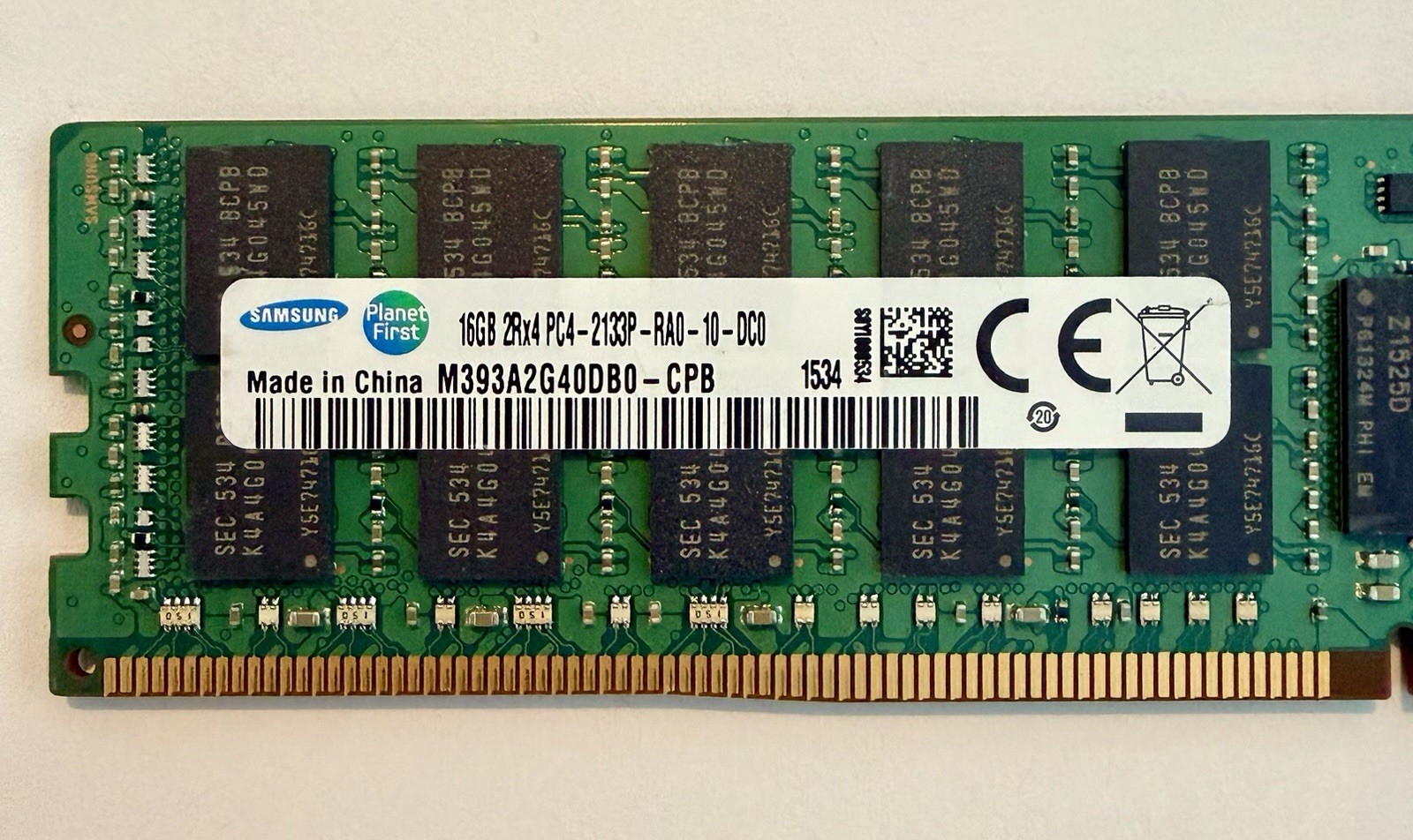 Samsung 16GB 2Rx4 PC4-2133P-RA0-10-DC0 M393A2G40DB0-CPB
