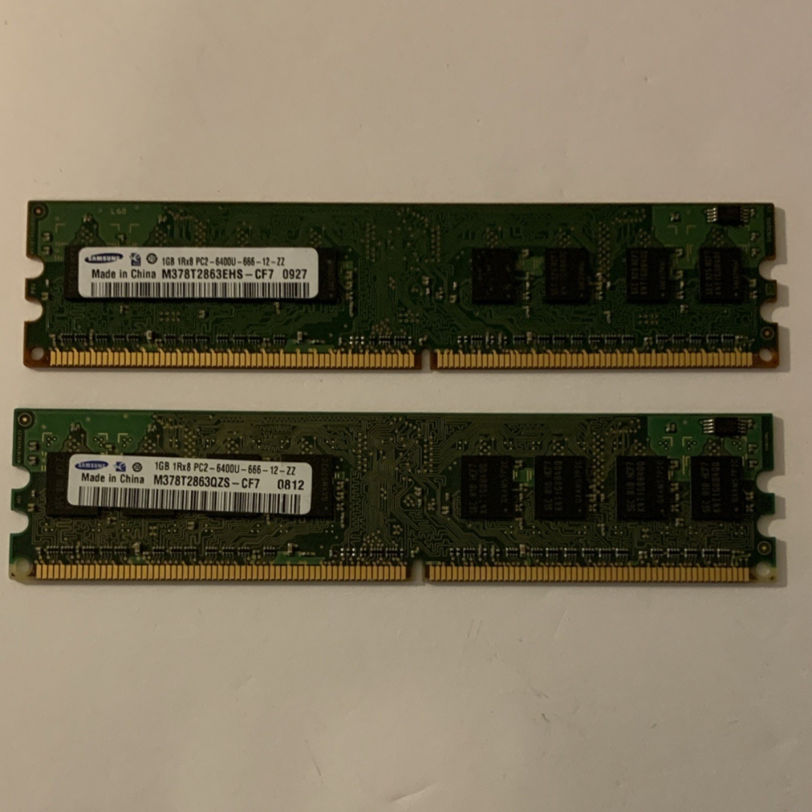 Samsung DDR2 DIMM 2GB (2x1GB) PC2-6400 240-Pin RAM M378T2863EHS-CF7 QZS-CF7