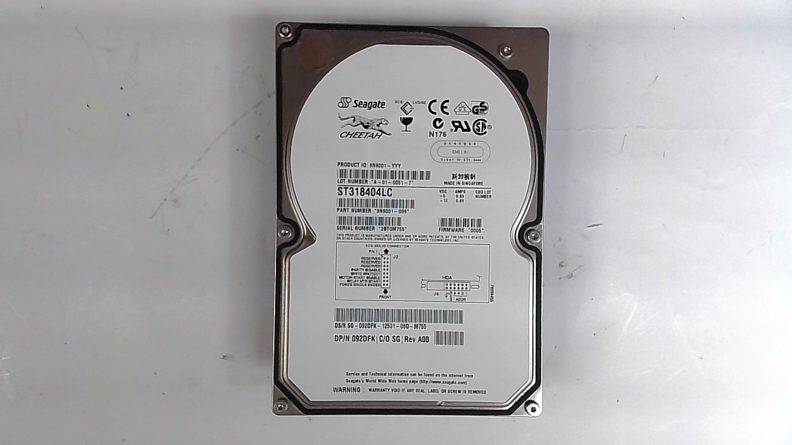 Seagate Cheetah 18XL 18.4GB 3.5" Ultra160 SCSI 10K HDD ST318404LC